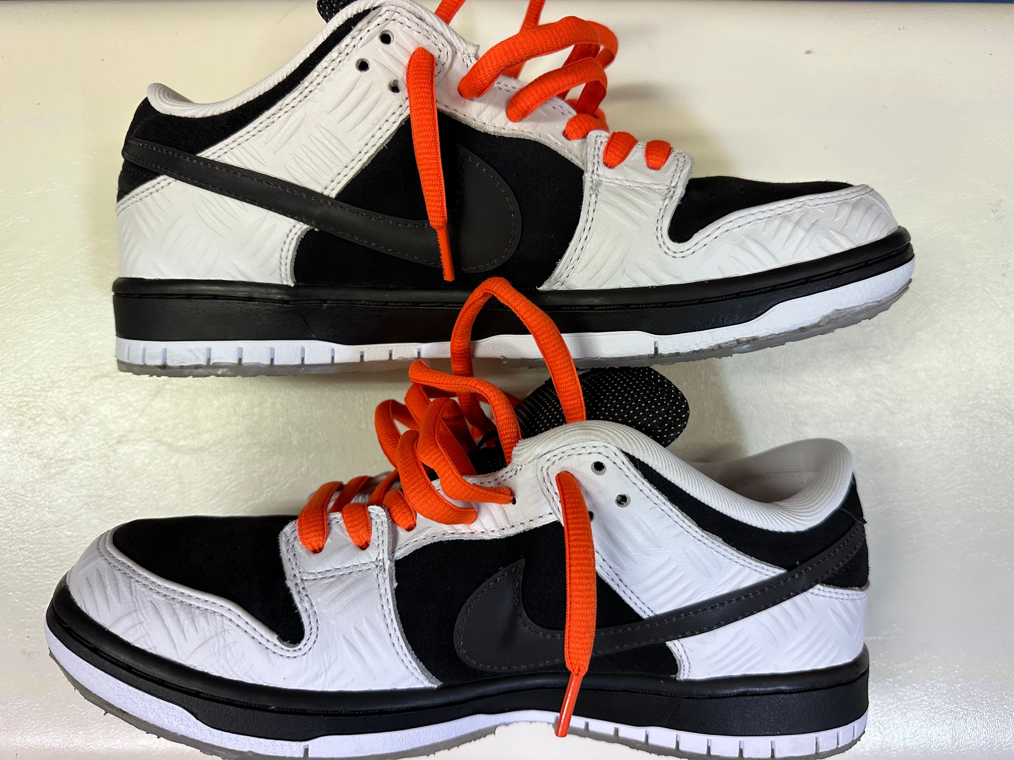 TIGHTBOOTH × Nike SB Dunk Low Pro QS "Black and White"