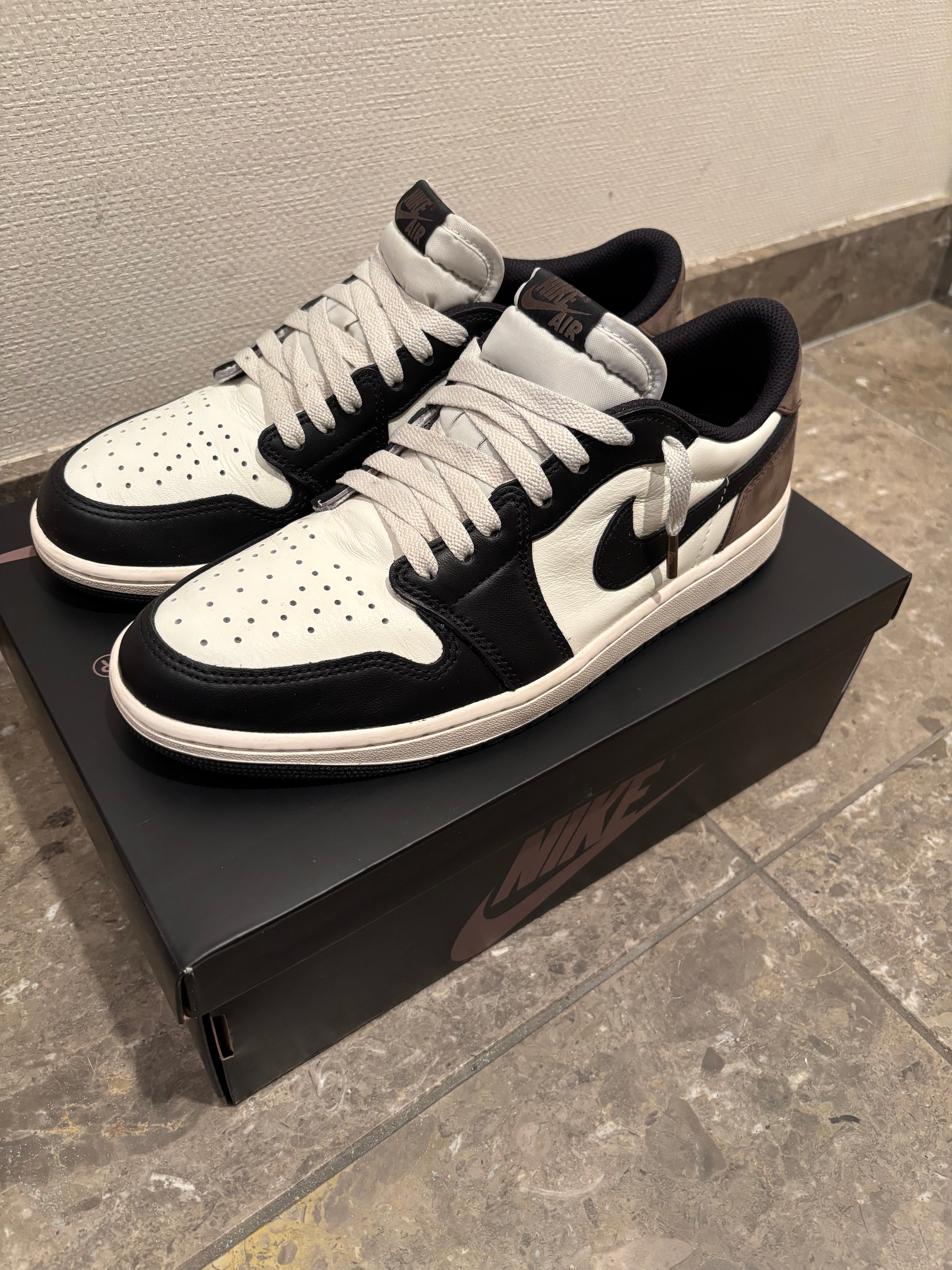 Nike Air Jordan 1 Retro Low OG "Mocha"