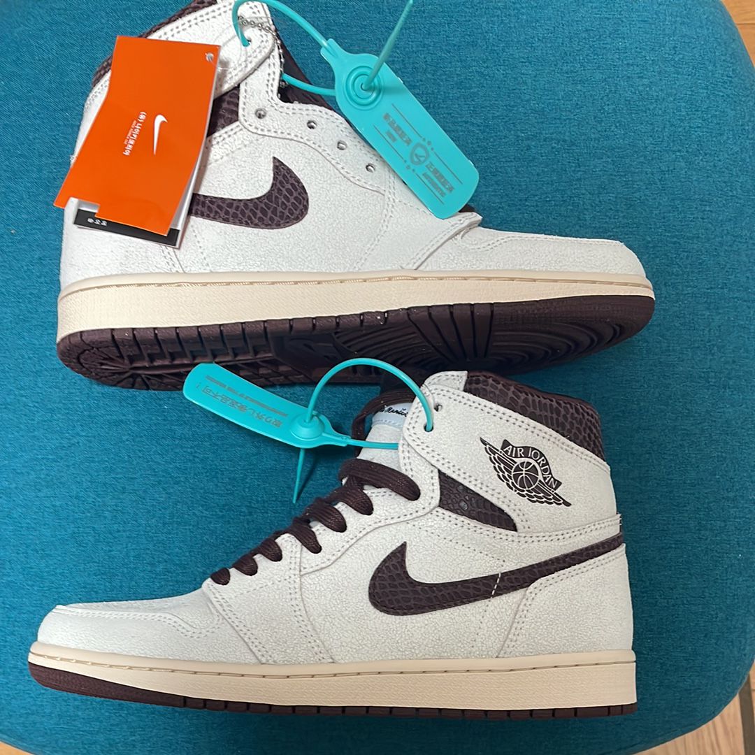 A Ma Maniere × Nike Air Jordan 1 Retro High OG "Sail and Burgundy"