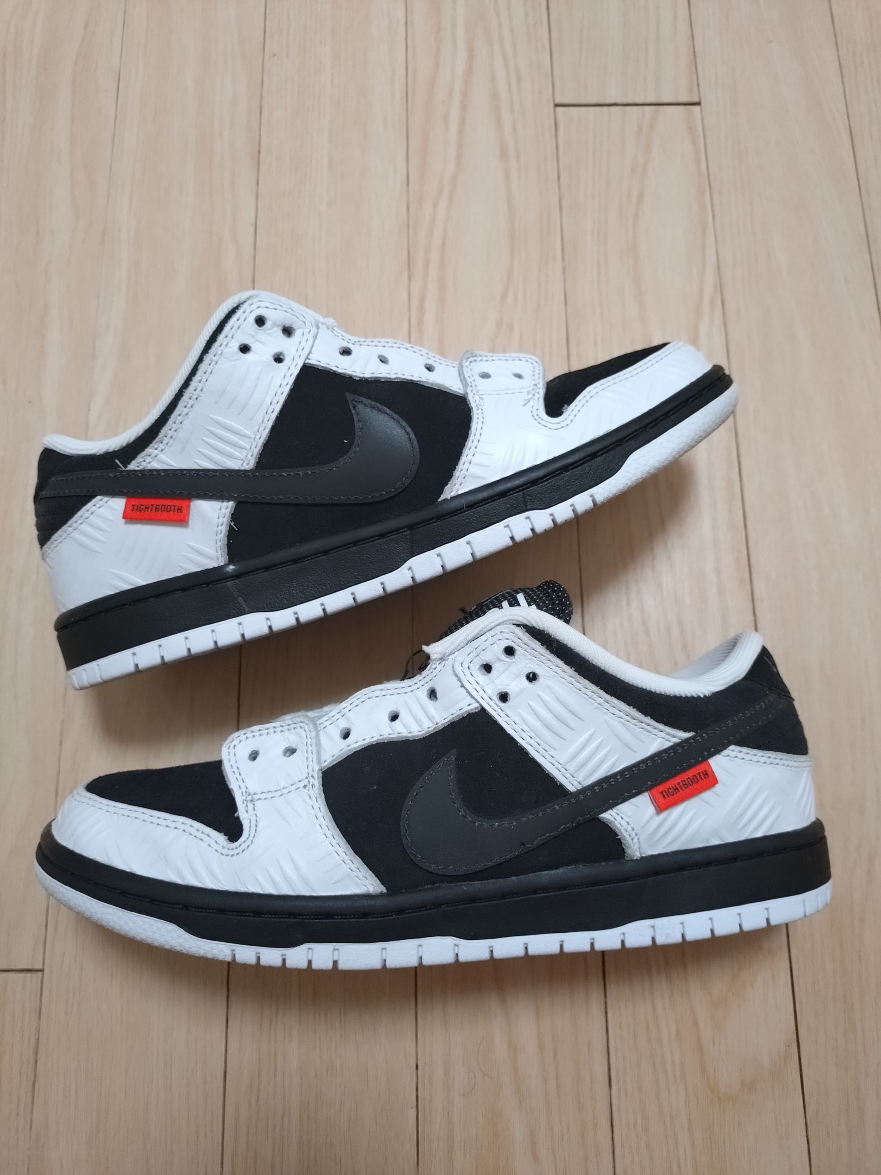 TIGHTBOOTH × Nike SB Dunk Low Pro QS "Black and White"