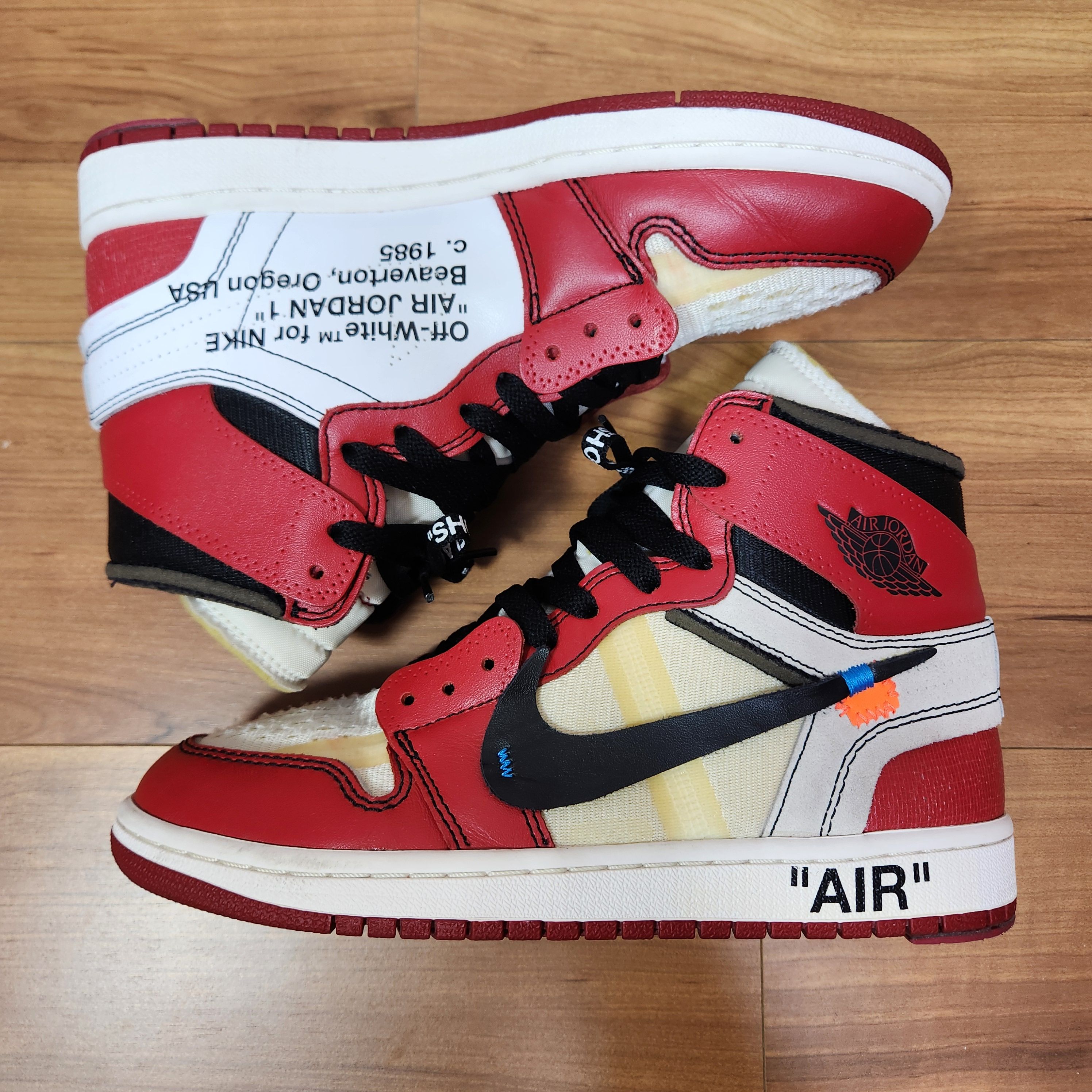 Off-White × Nike Air Jordan 1 Retro High The Ten "Chicago"