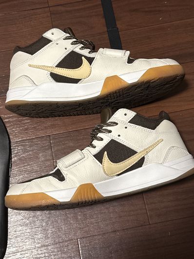 Travis Scott × Nike Jordan Jumpman Jack TR "Sail and Dark Mocha"