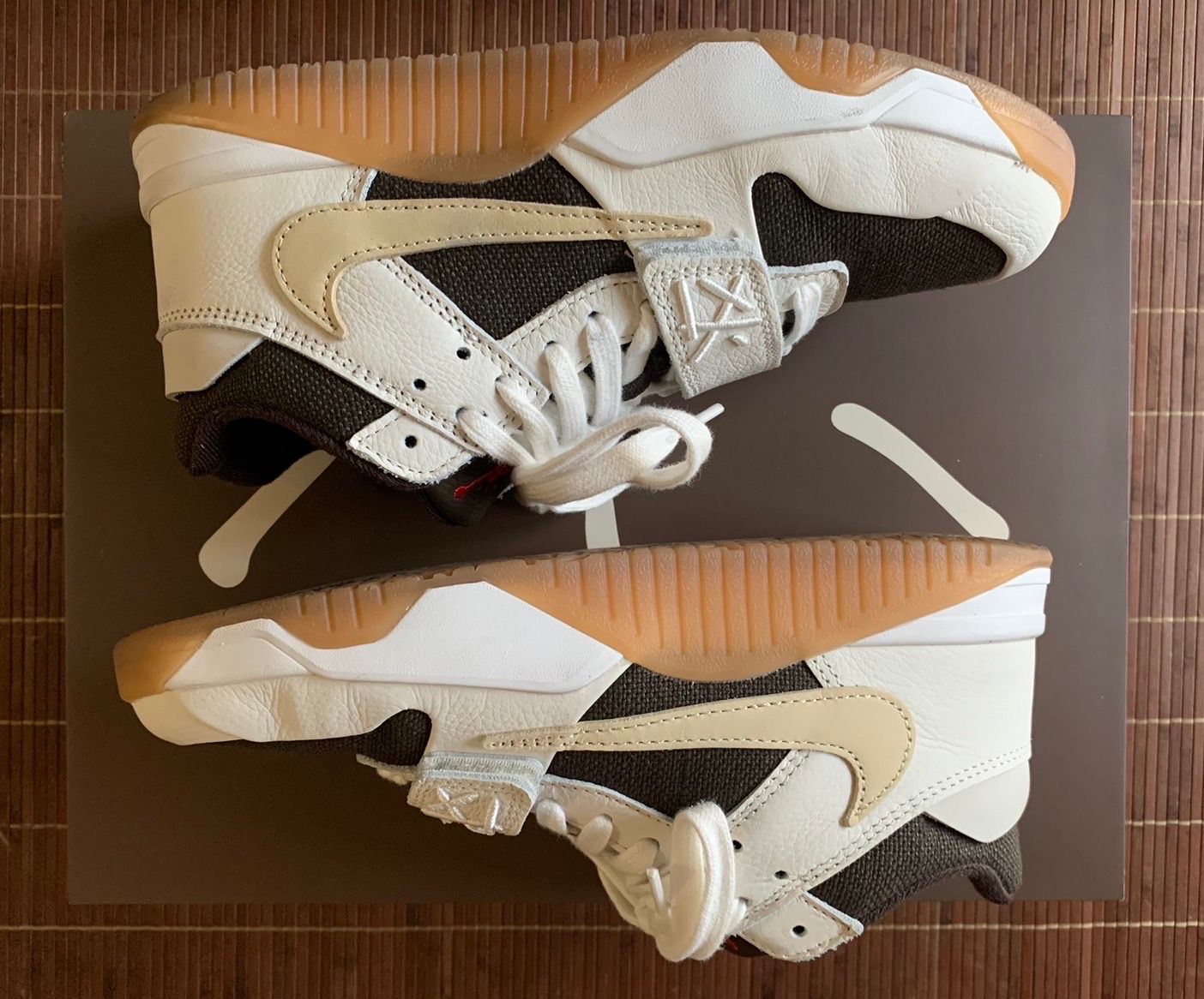 Travis Scott × Nike Jordan Jumpman Jack TR "Sail and Dark Mocha"