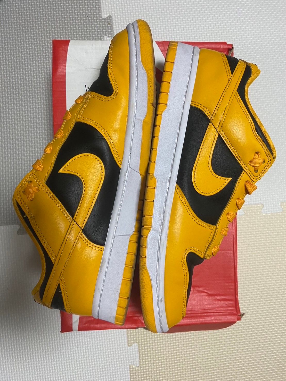 Nike Dunk Low "Championship Goldenrod"