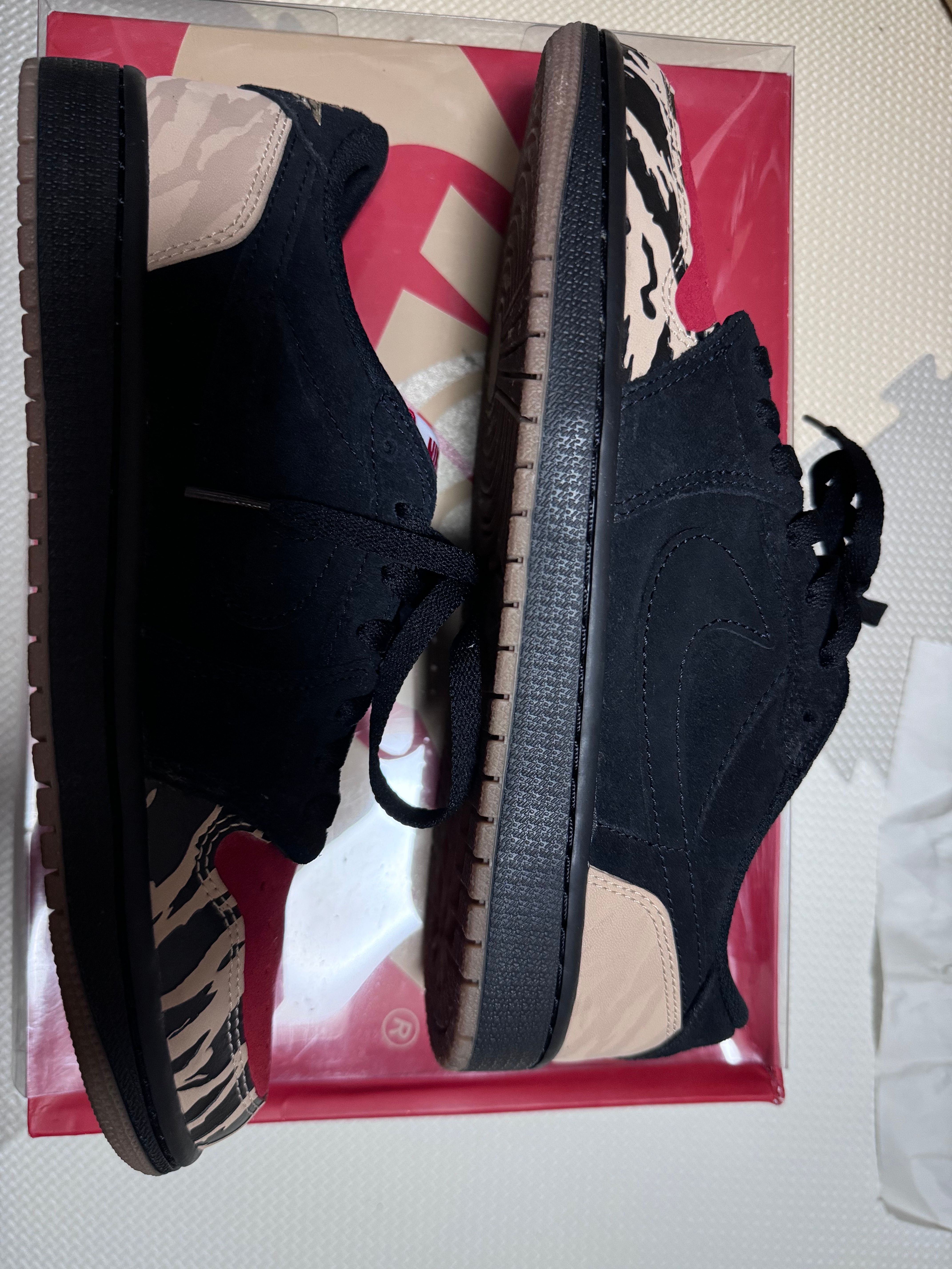 Sole Fly × Nike Air Jordan 1 Low "Black and Sport Red"