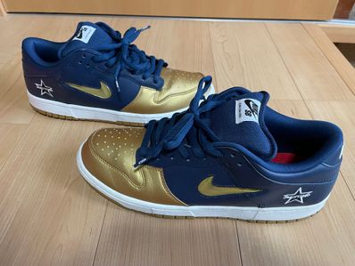 Supreme × Nike SB Dunk Low OG QS "Metallic Gold/Navy"