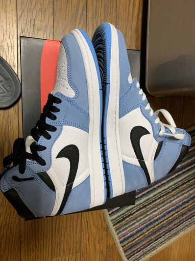 Nike Air Jordan 1 High OG "University Blue"