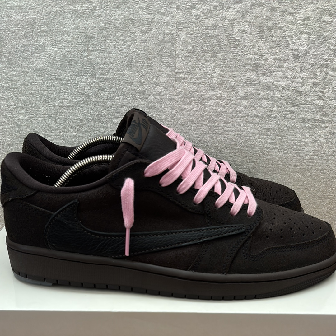 Travis Scott × Nike Air Jordan 1 Low OG SP "Velvet Brown and Dark Mocha"