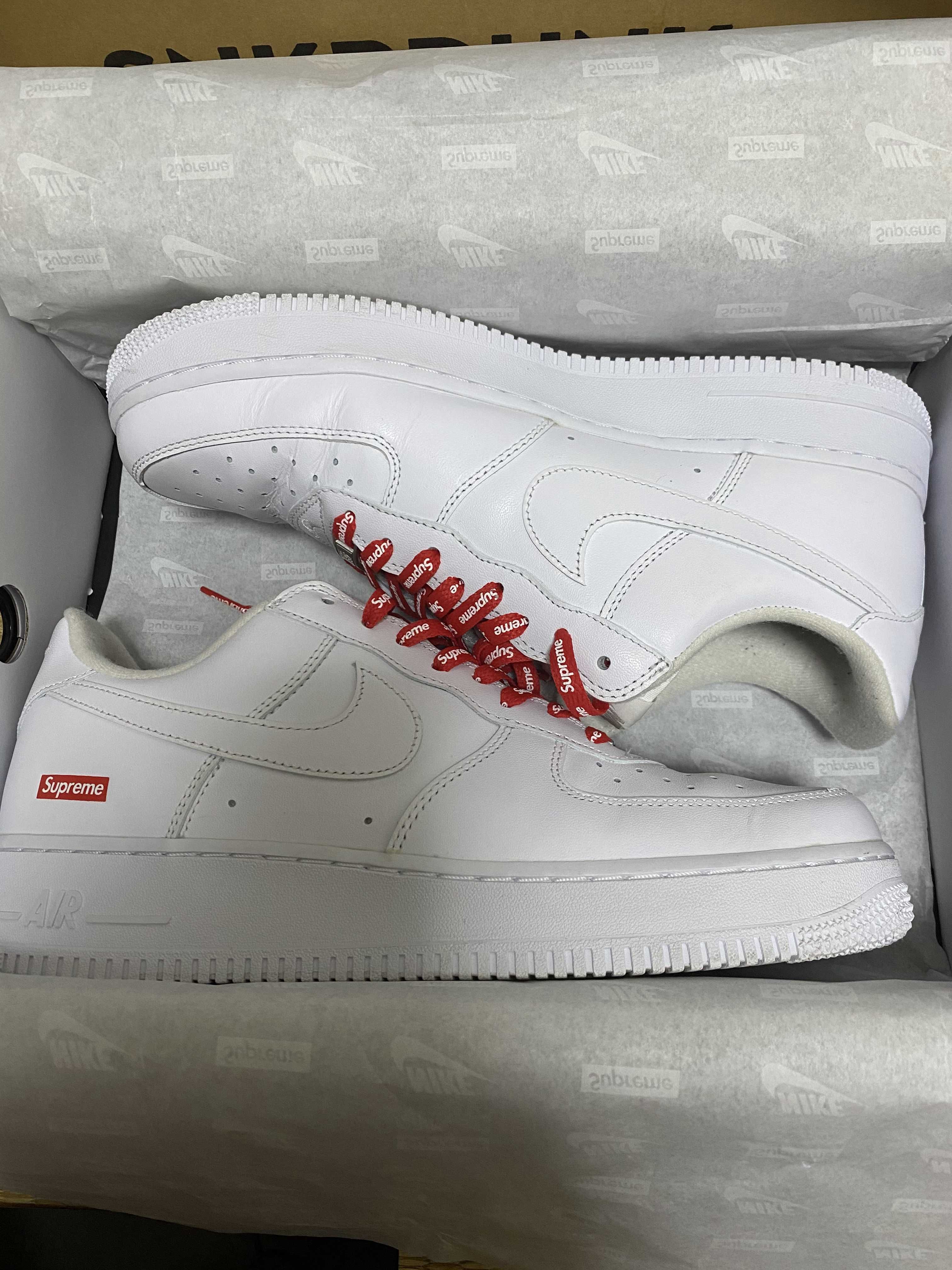 Supreme × Nike Air Force 1 Low "White"