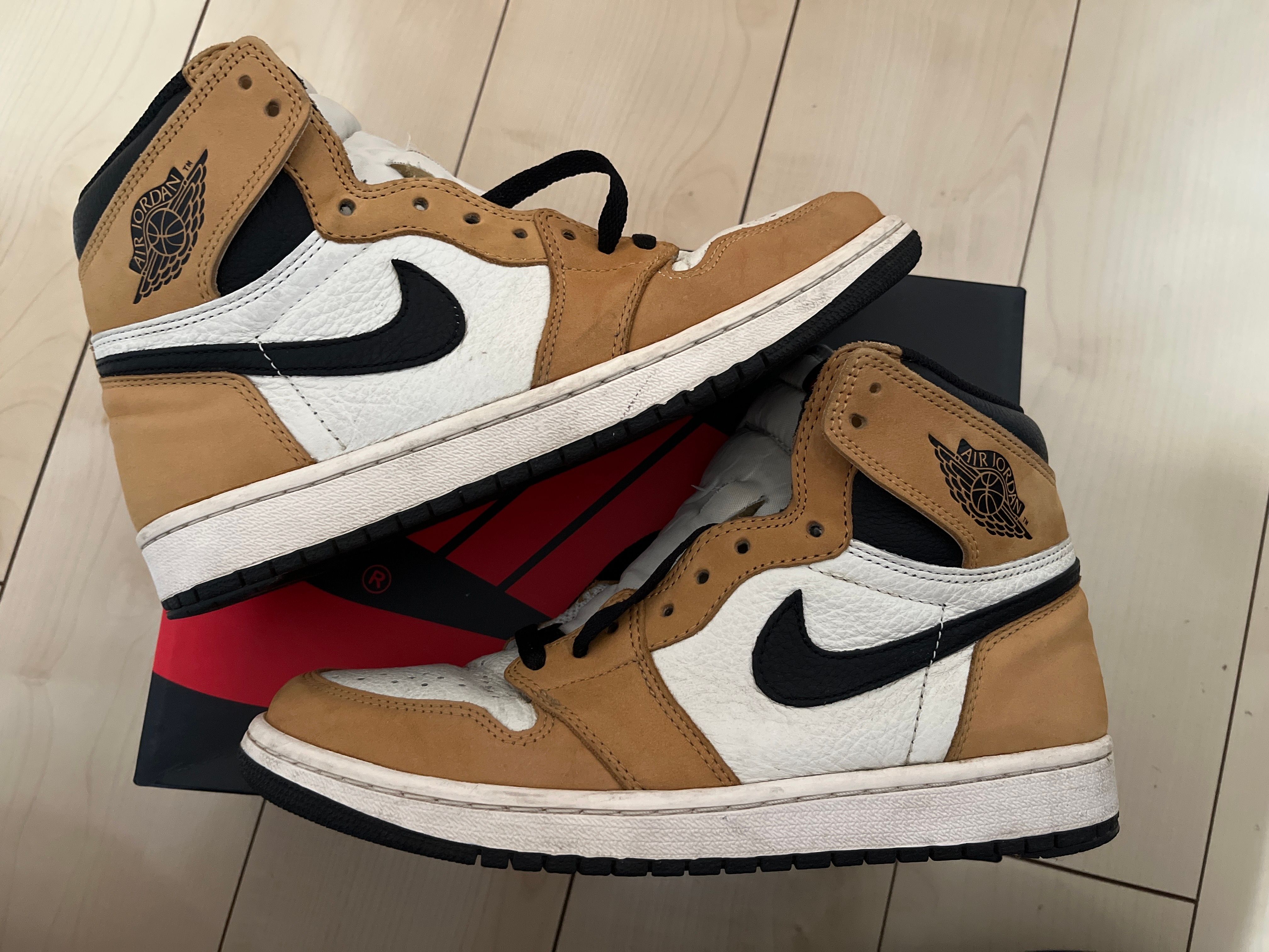 Nike Air Jordan 1 RETRO High "Rookie of The Year"