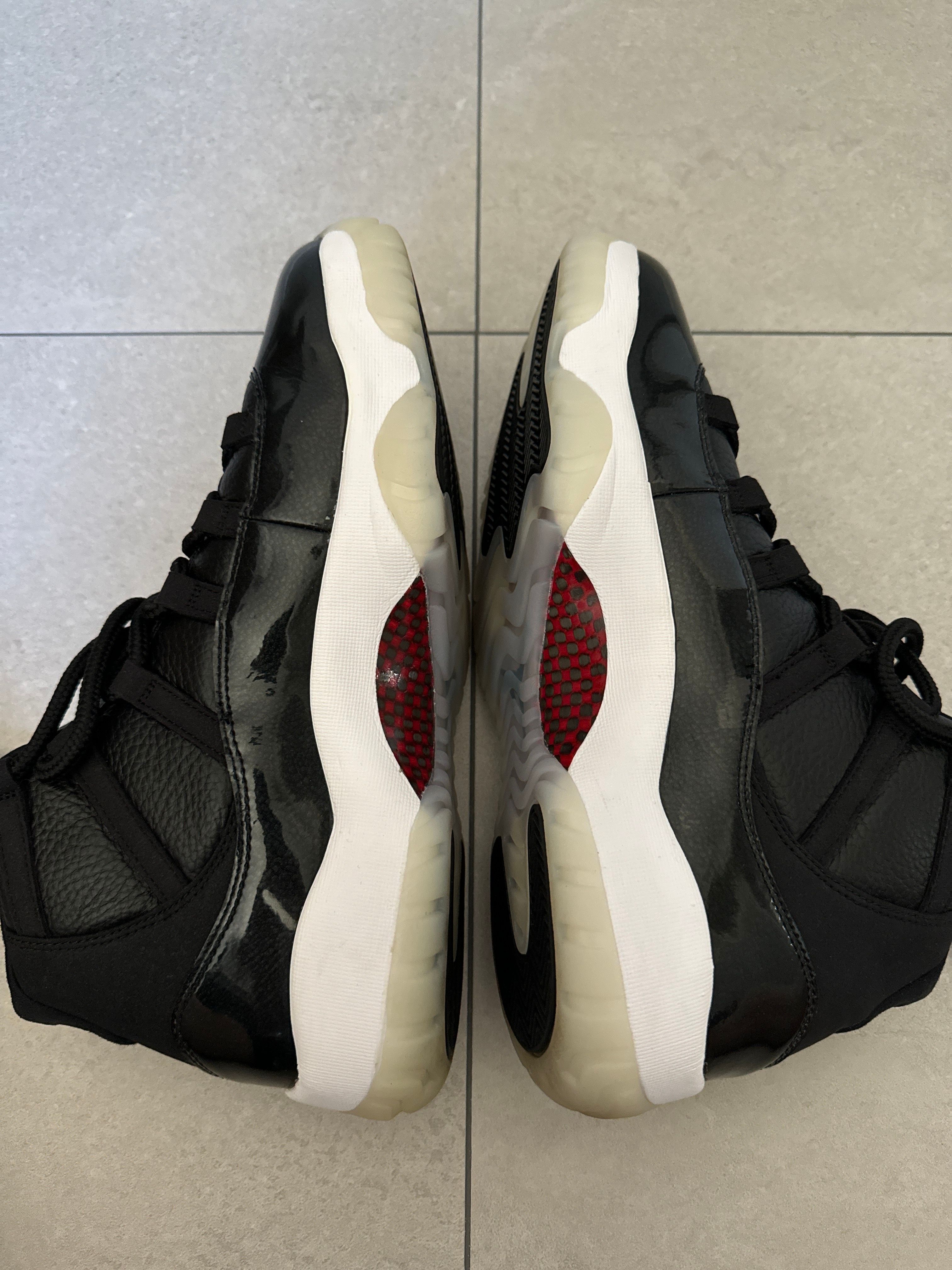 Nike Air Jordan 11 Retro "72-10"
