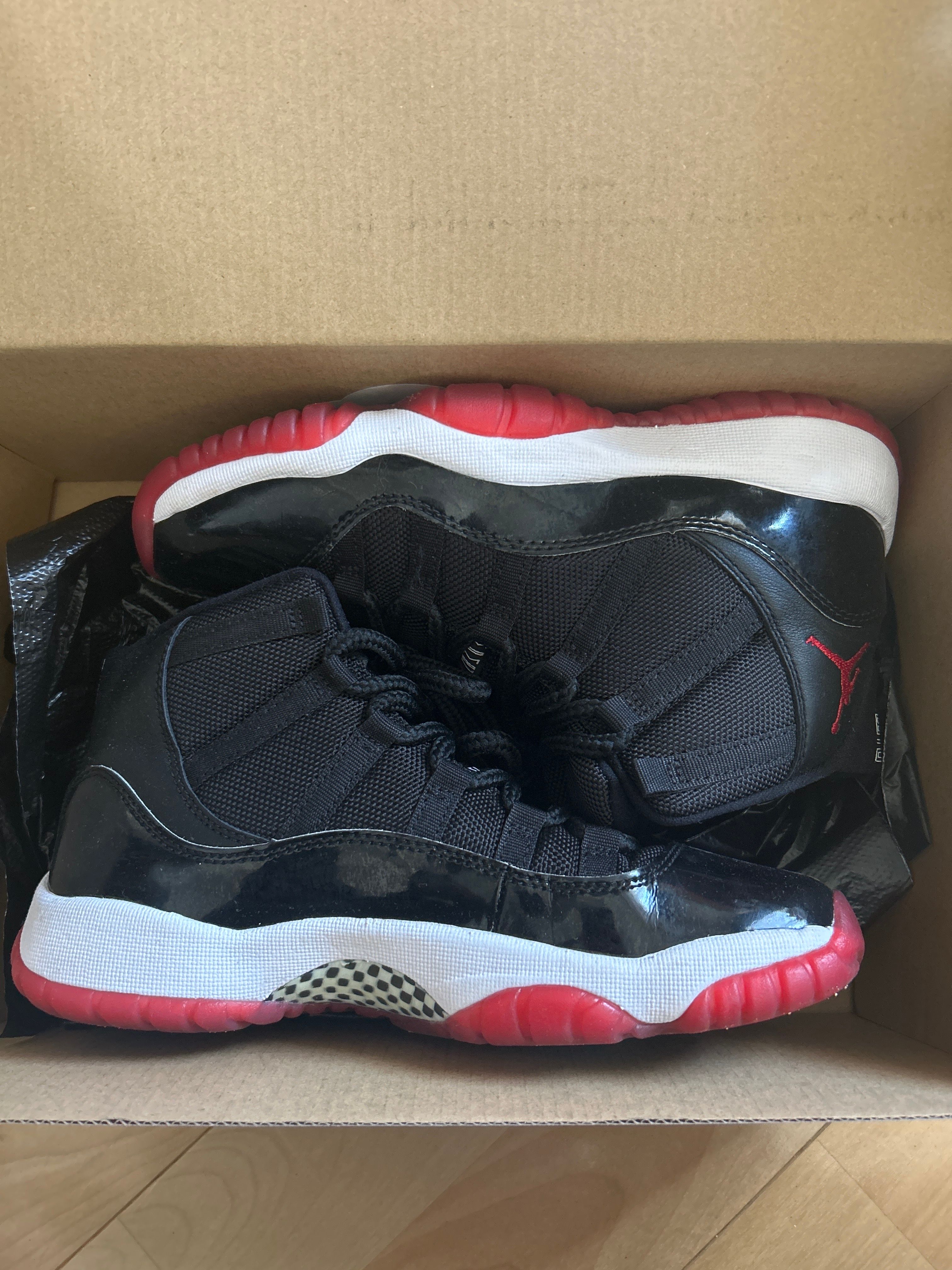 NIKE AIR JORDAN 11 RETRO GS "BRED"