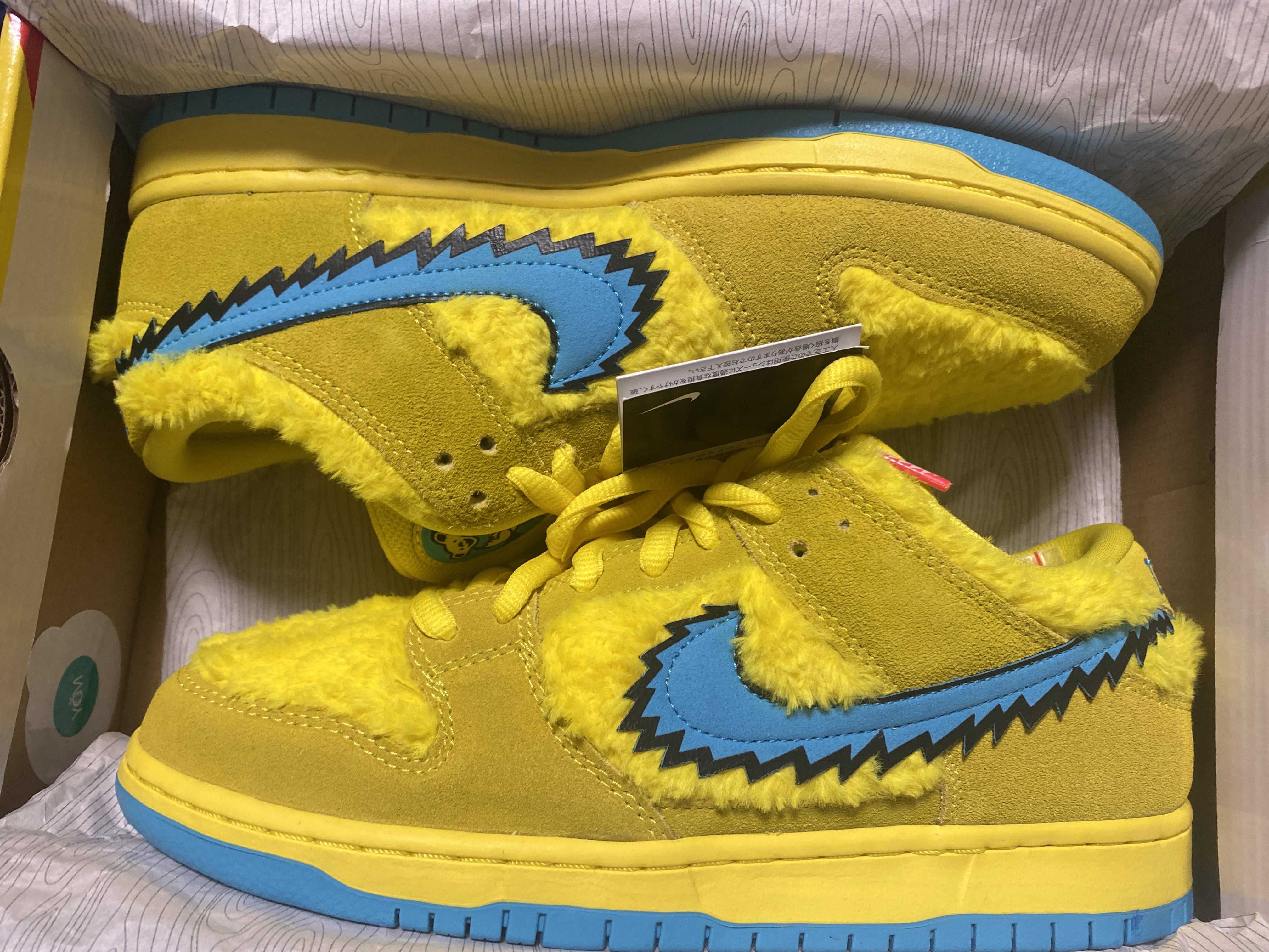 Grateful Dead × Nike SB Dunk Low "Yellow Bear"