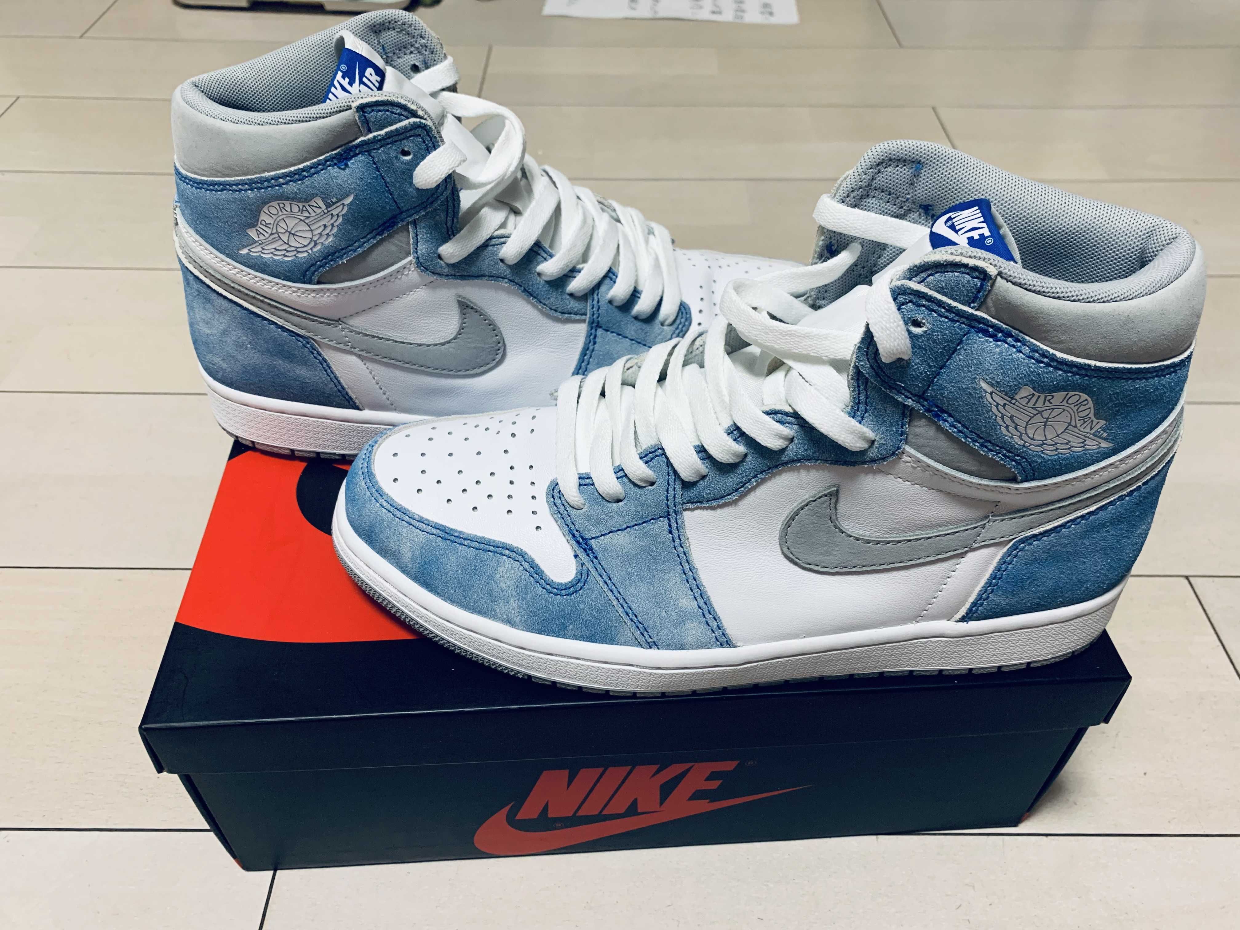 Nike Air Jordan 1 High OG "Hyper Royal"