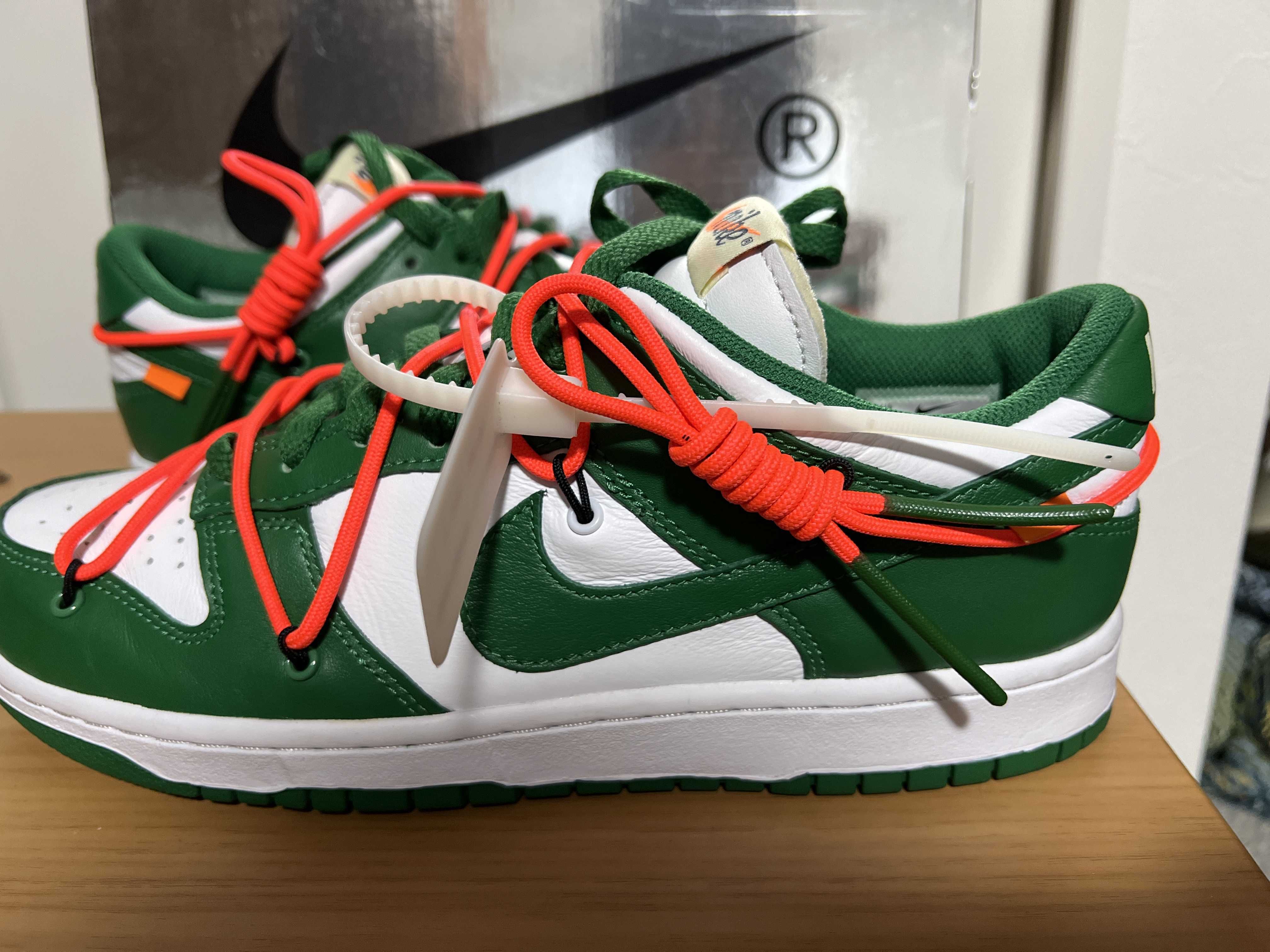 Off-White × Nike Dunk Low "White/Pine Green"