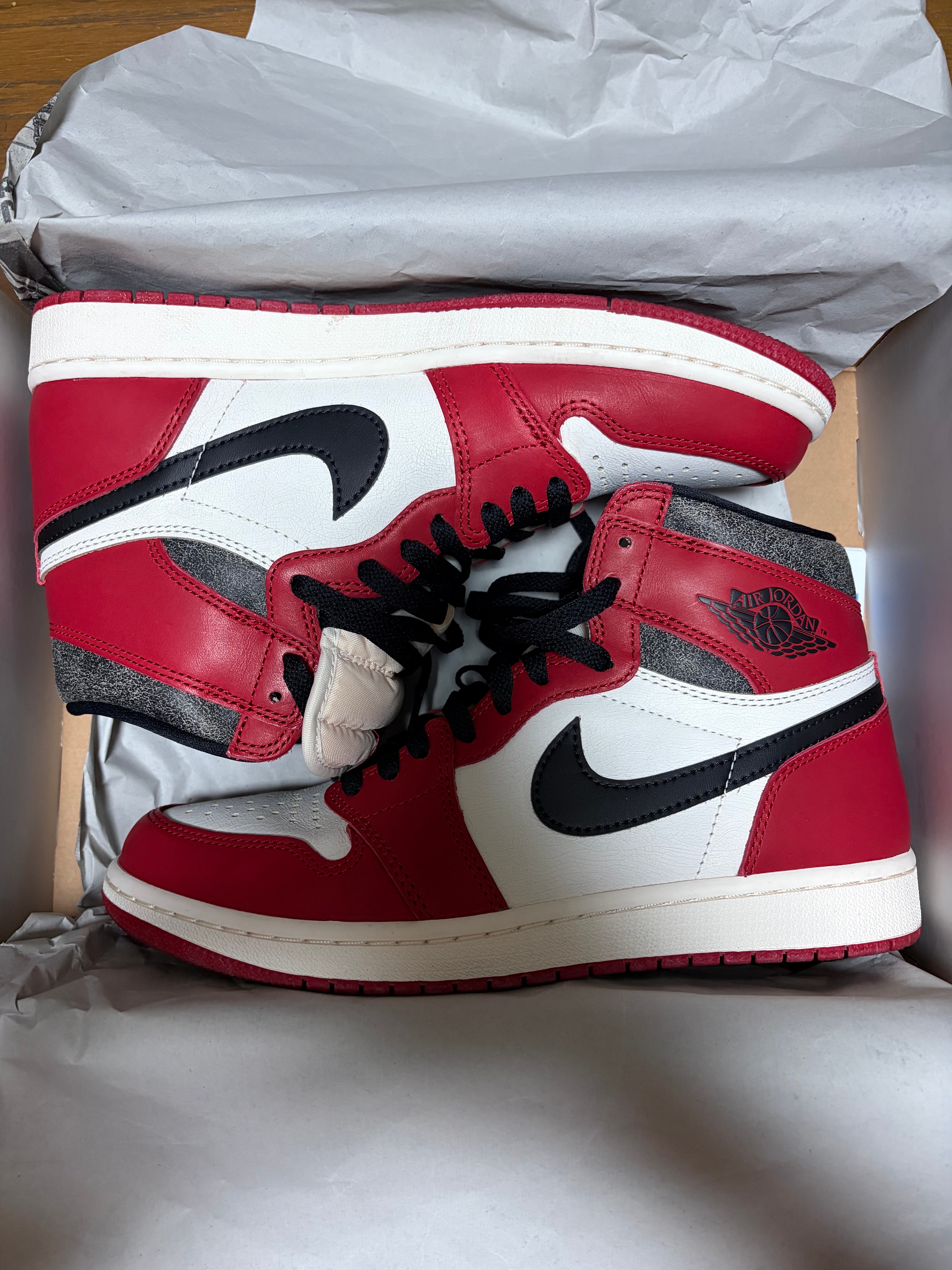 Nike Air Jordan 1 High OG "Lost & Found/Chicago"