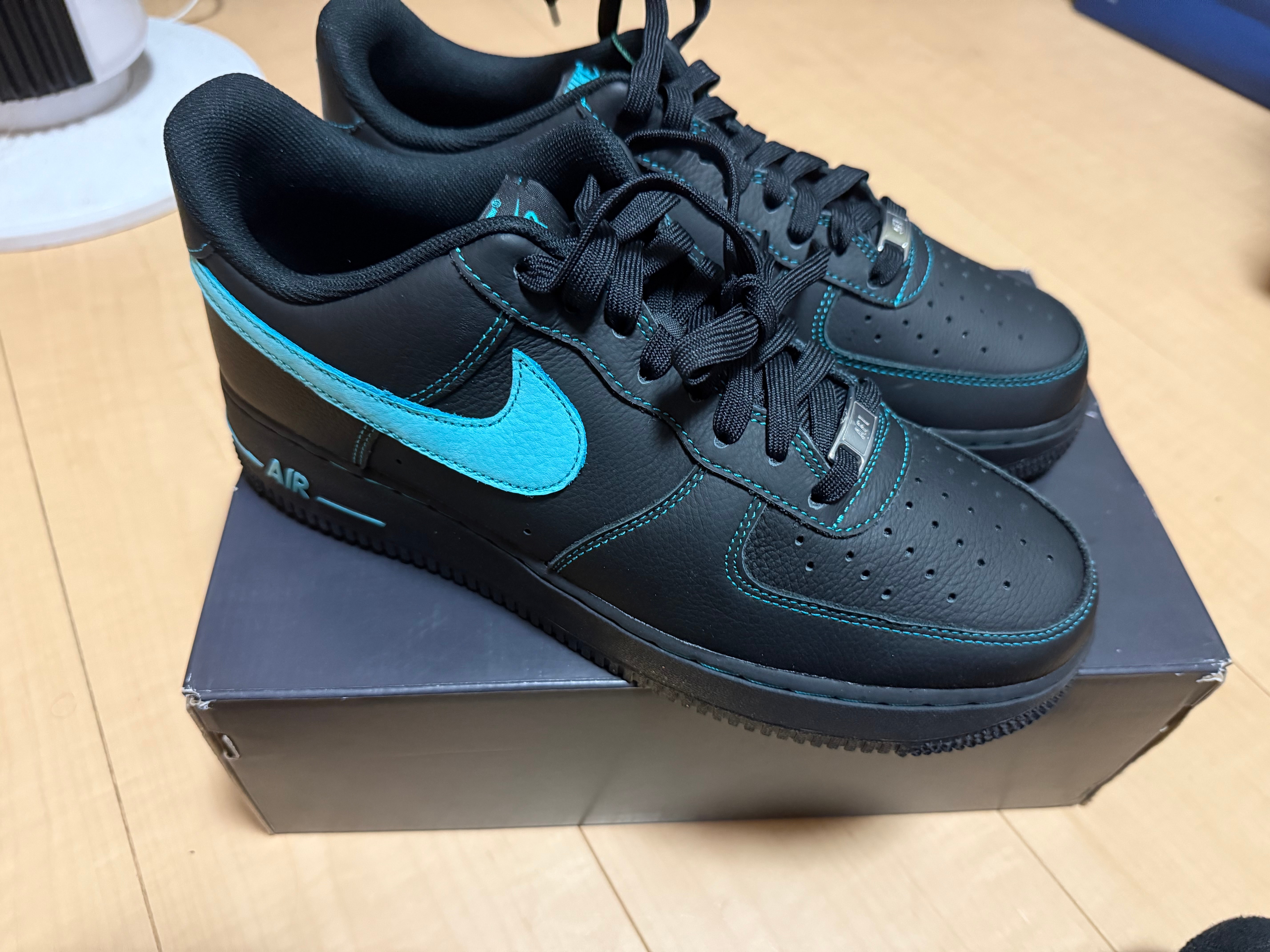 ナイキ エアフォース1 ロー "ブラックティファニー"