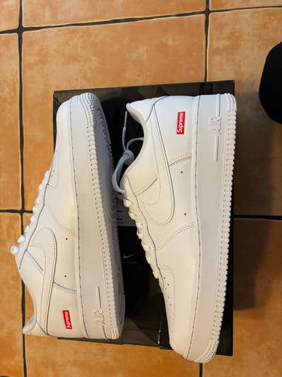 Supreme × Nike Air Force 1 Low "White"