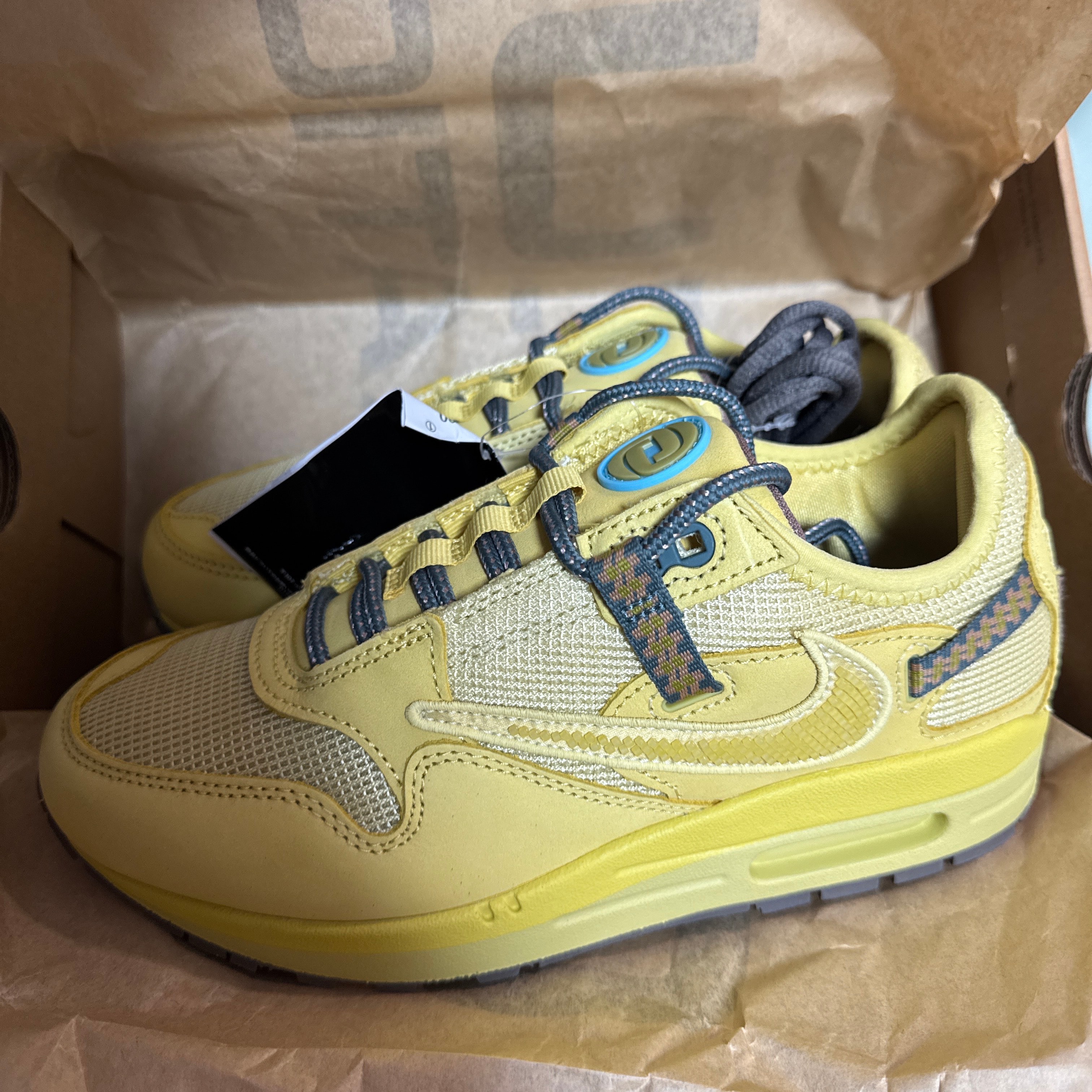 トラヴィススコット × ナイキ エアマックス1 "カクタス ゴールド"