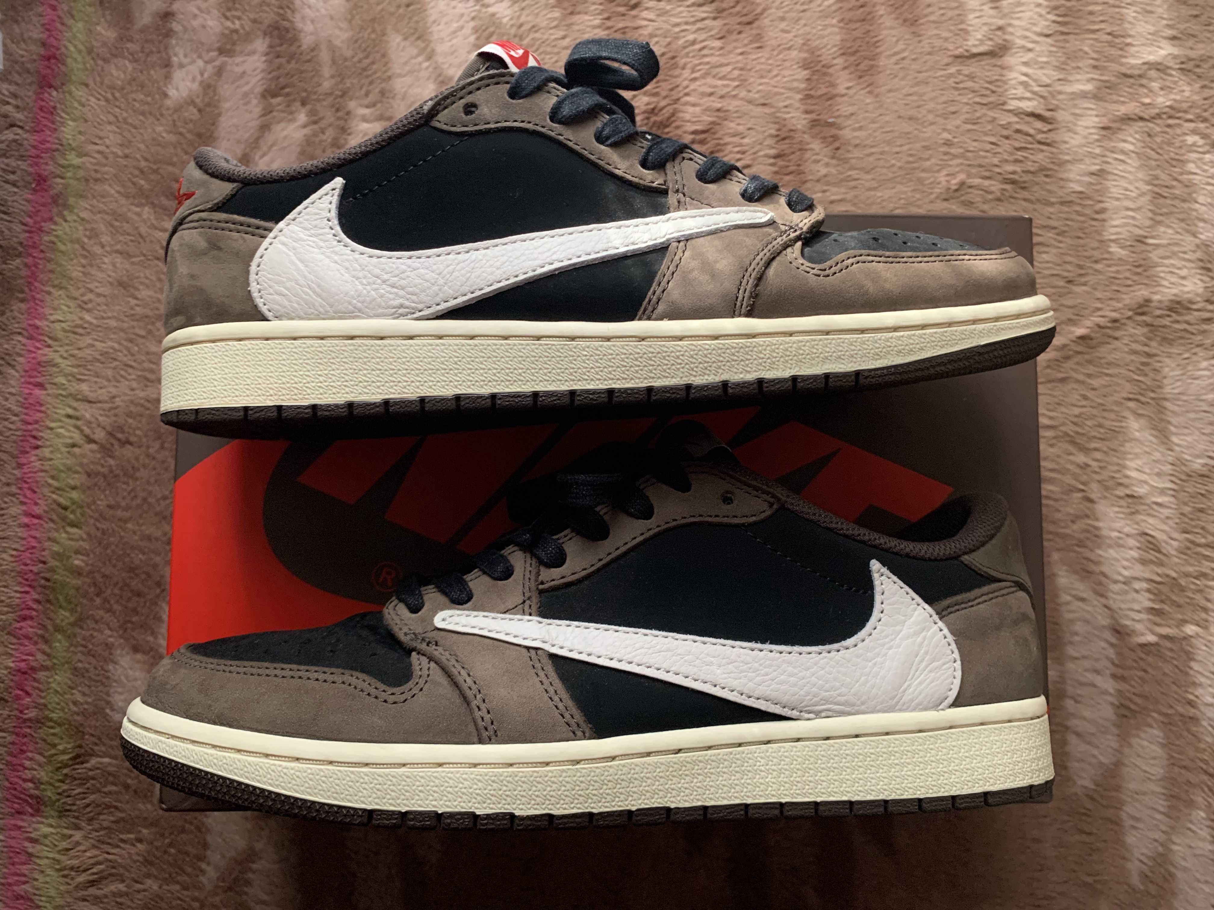 Travis Scott × Nike Air Jordan 1 Low OG SP-T  "Black/Dark Mocha"