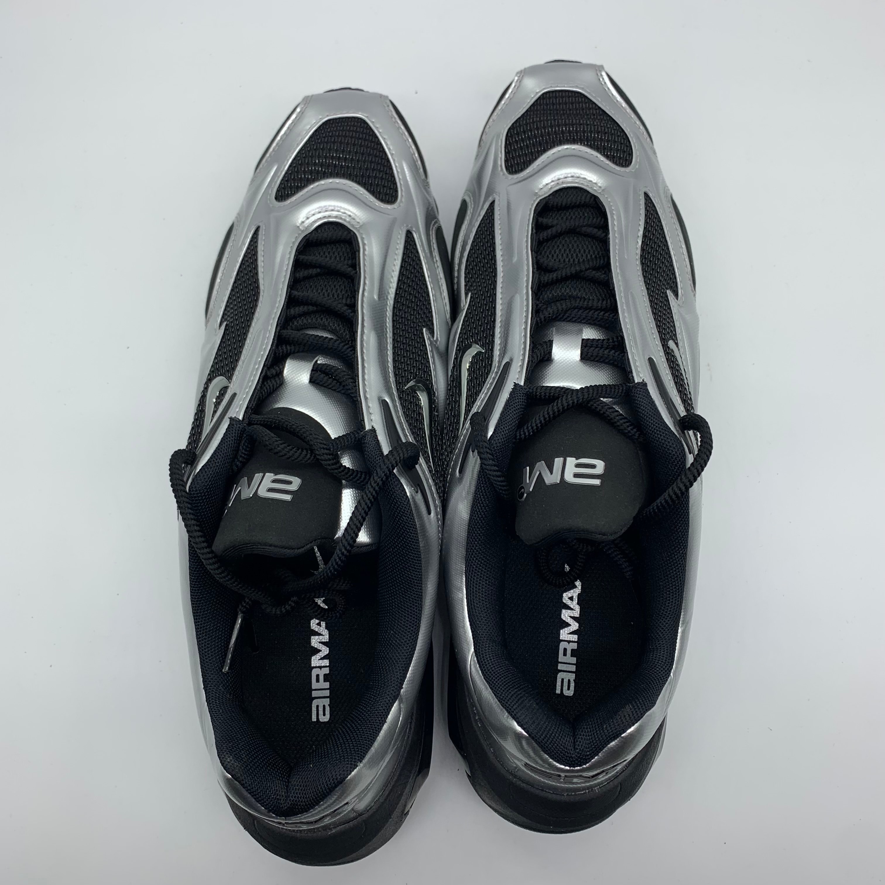 ナイキ ウィメンズ エアマックス ミューズ "ブラック/メタリックシルバー"