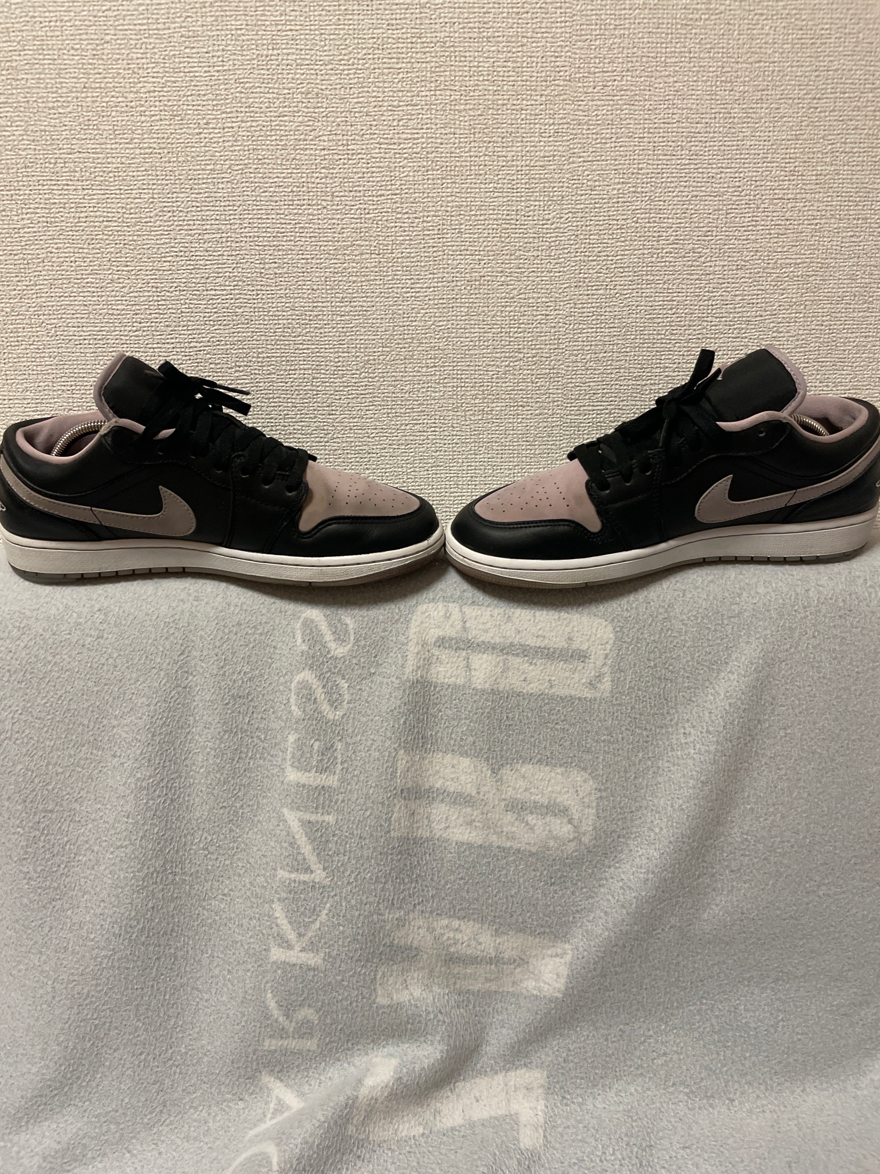 Nike Air Jordan 1 Low SE "Black/Iced Lilac"