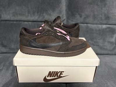 Travis Scott × Nike Air Jordan 1 Low OG SP "Velvet Brown and Dark Mocha"