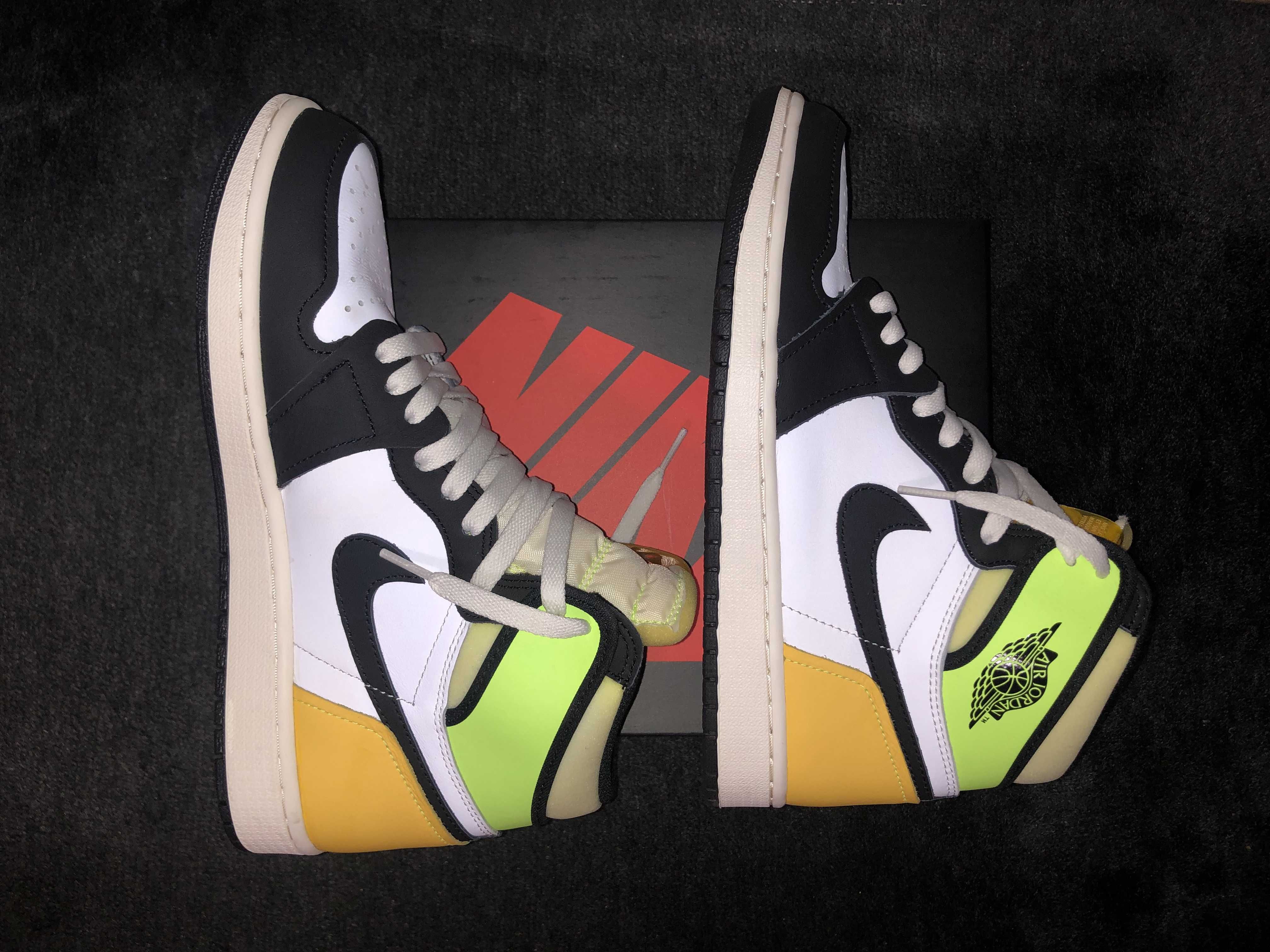 Nike Air Jordan 1 High OG "Volt Gold"