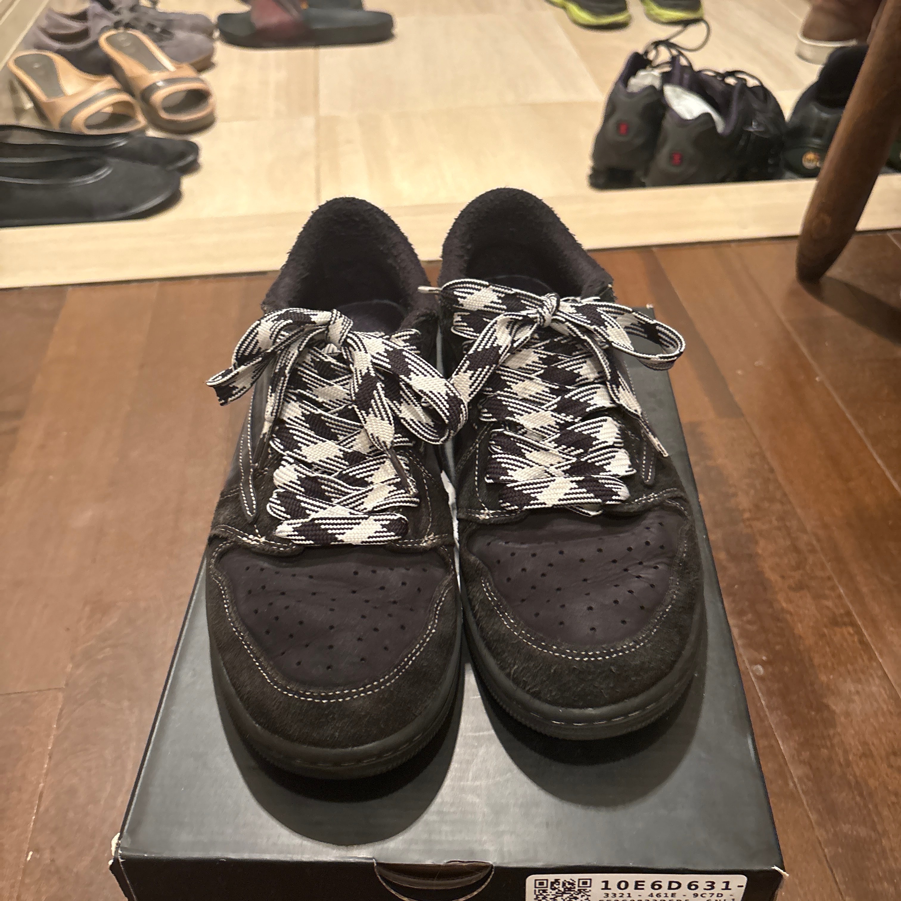 Travis Scott × Nike Air Jordan 1 Low OG SP "Black Phantom"