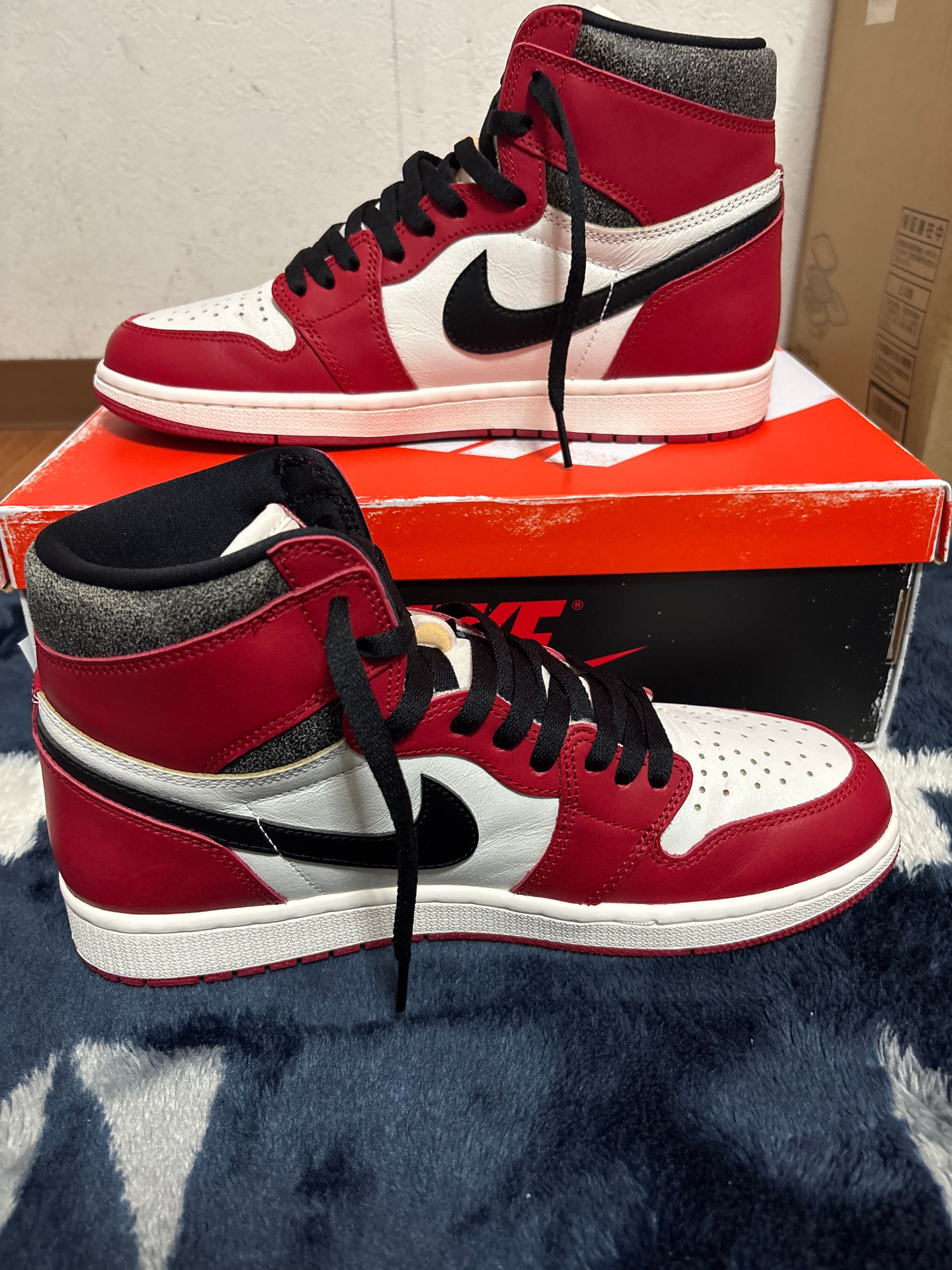 Nike Air Jordan 1 High OG "Lost & Found/Chicago"