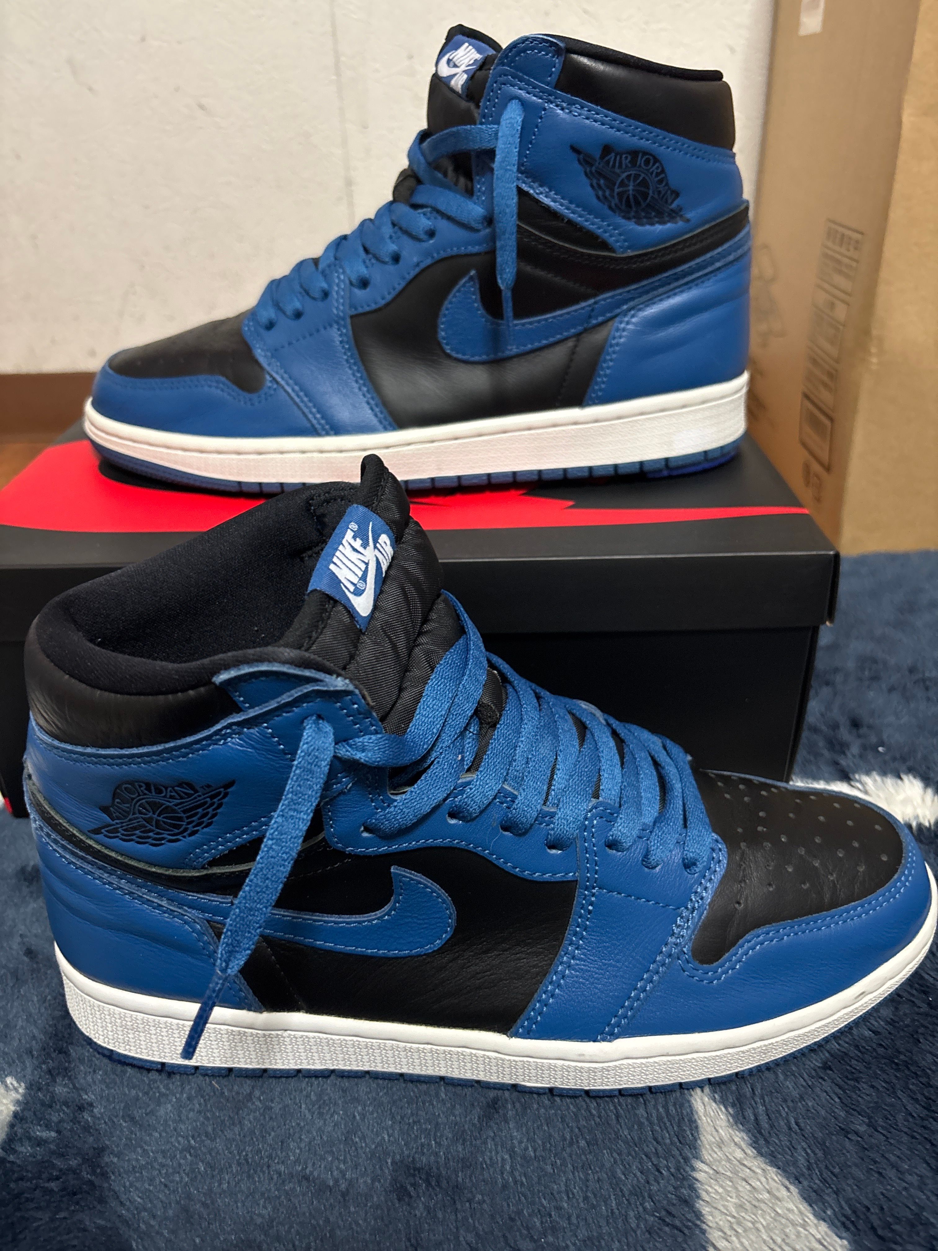 Nike Air Jordan 1 Retro High OG "Dark Marina Blue"