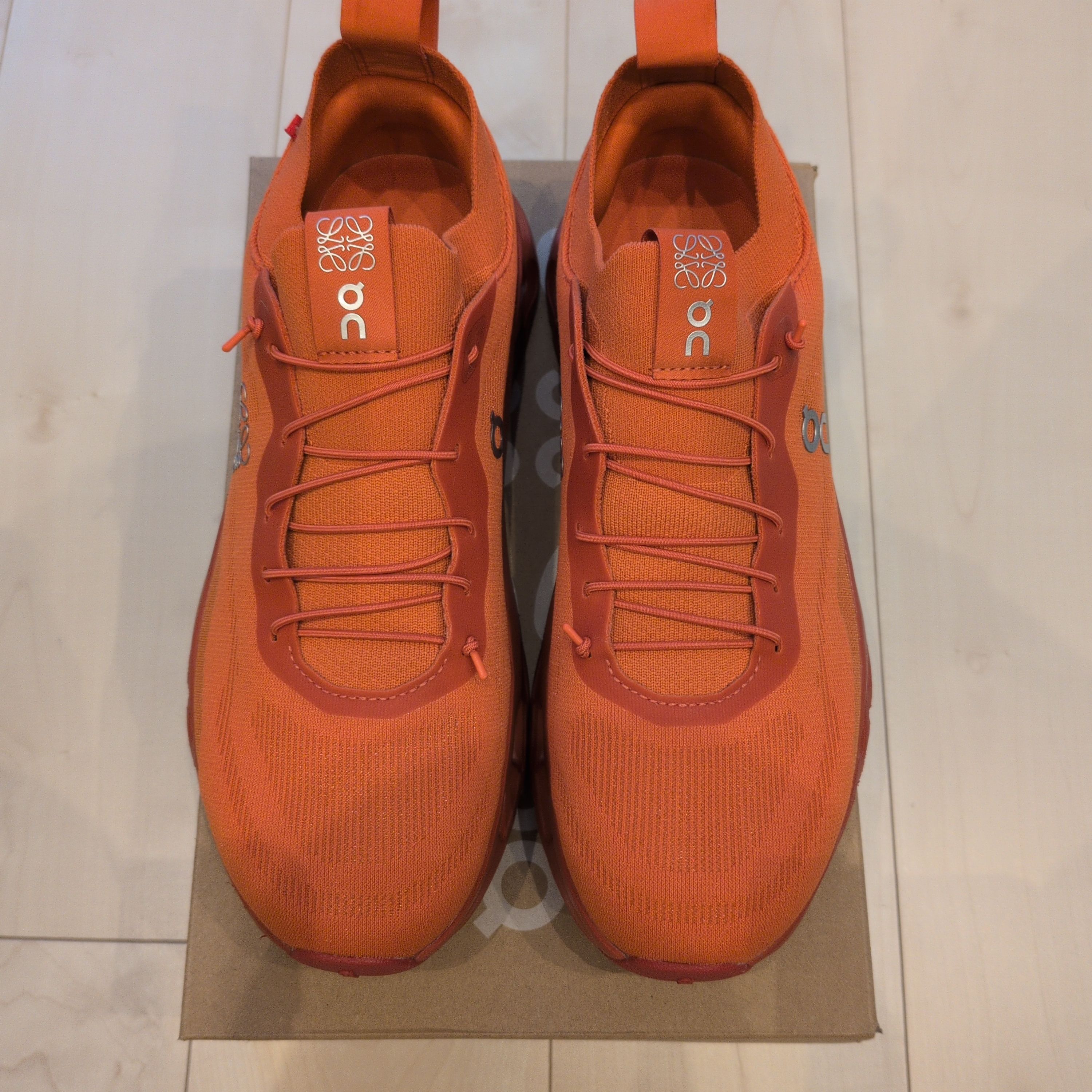 ロエベ × オン クラウドティルト "オレンジ"