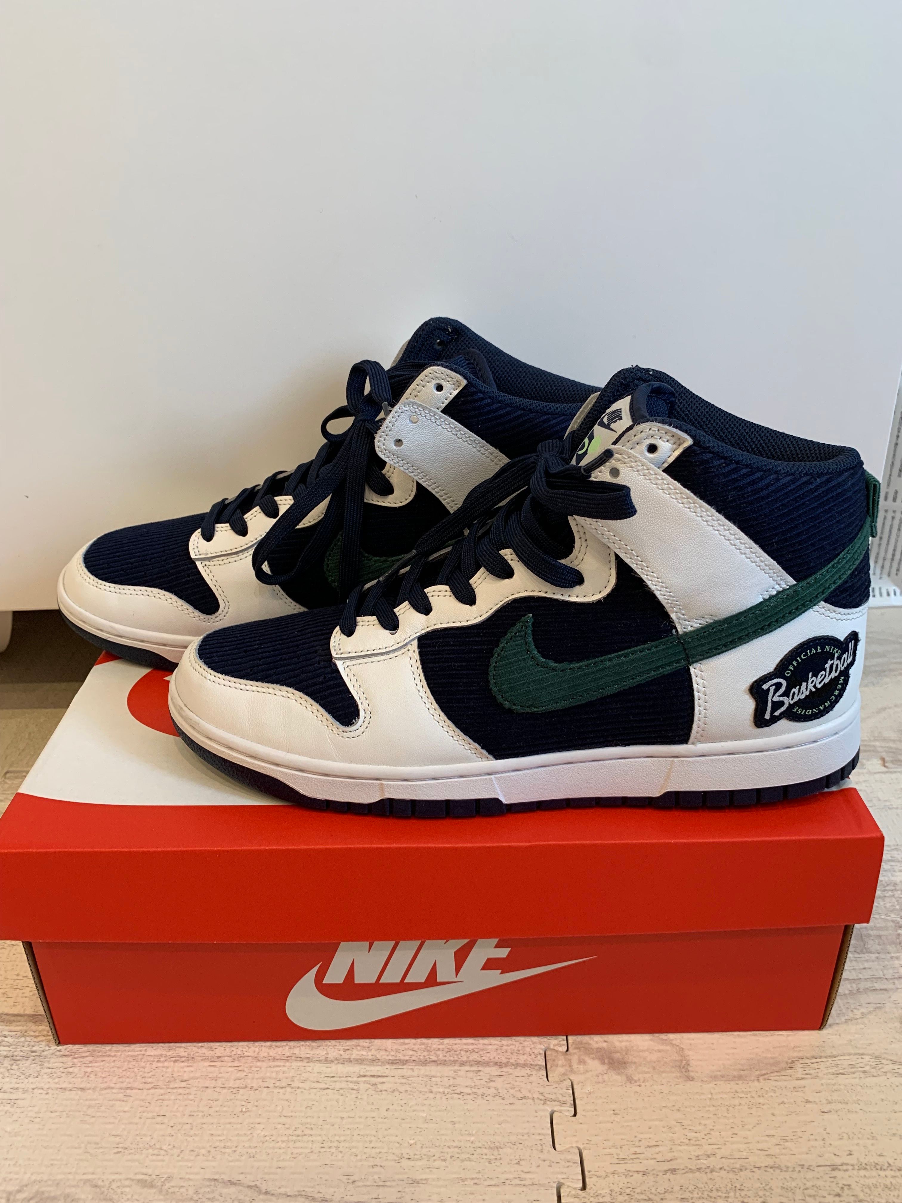 Nike Dunk High EMB "College Navy"