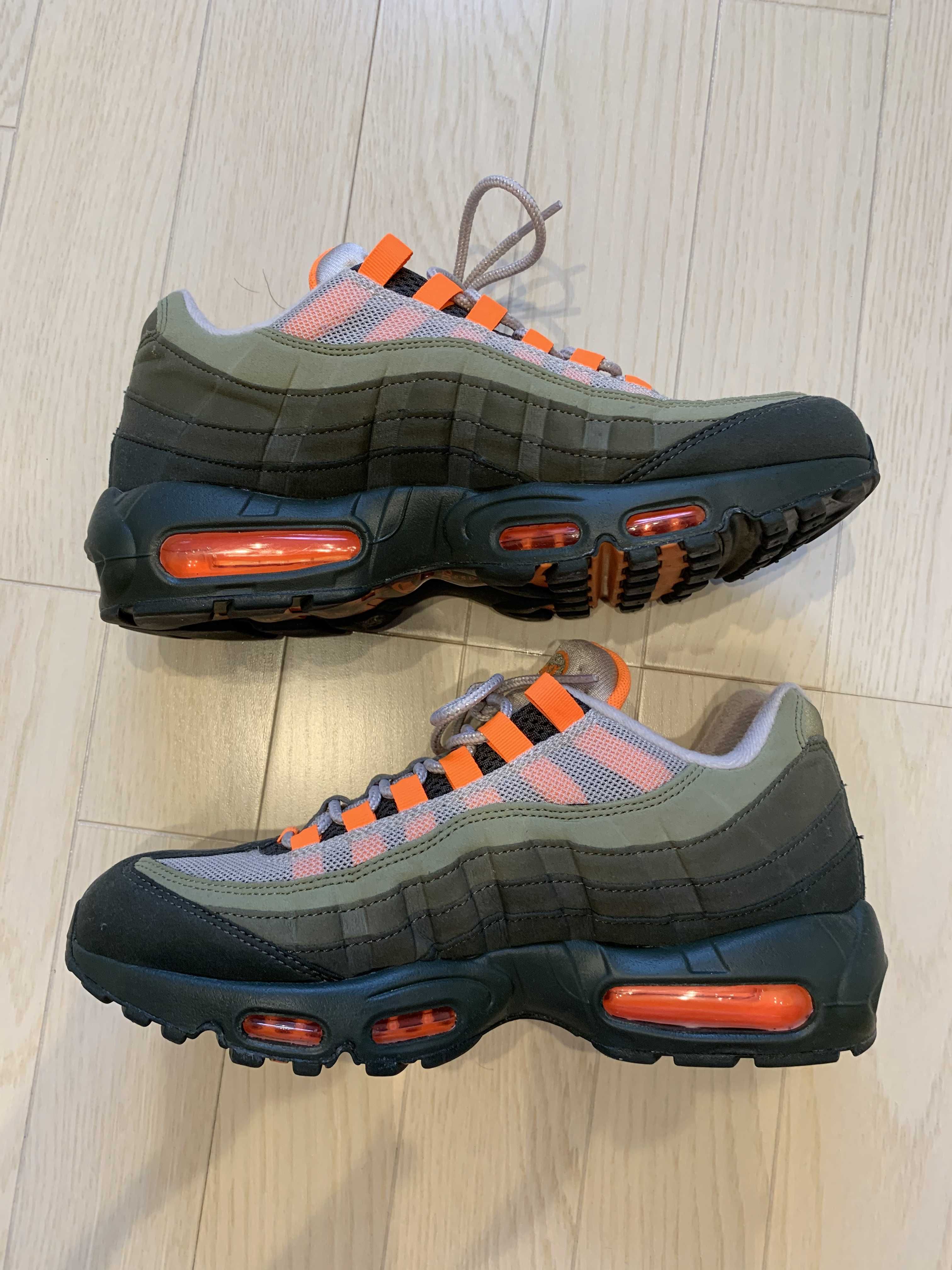 Nike Air Max 95 "String/Total Orange"