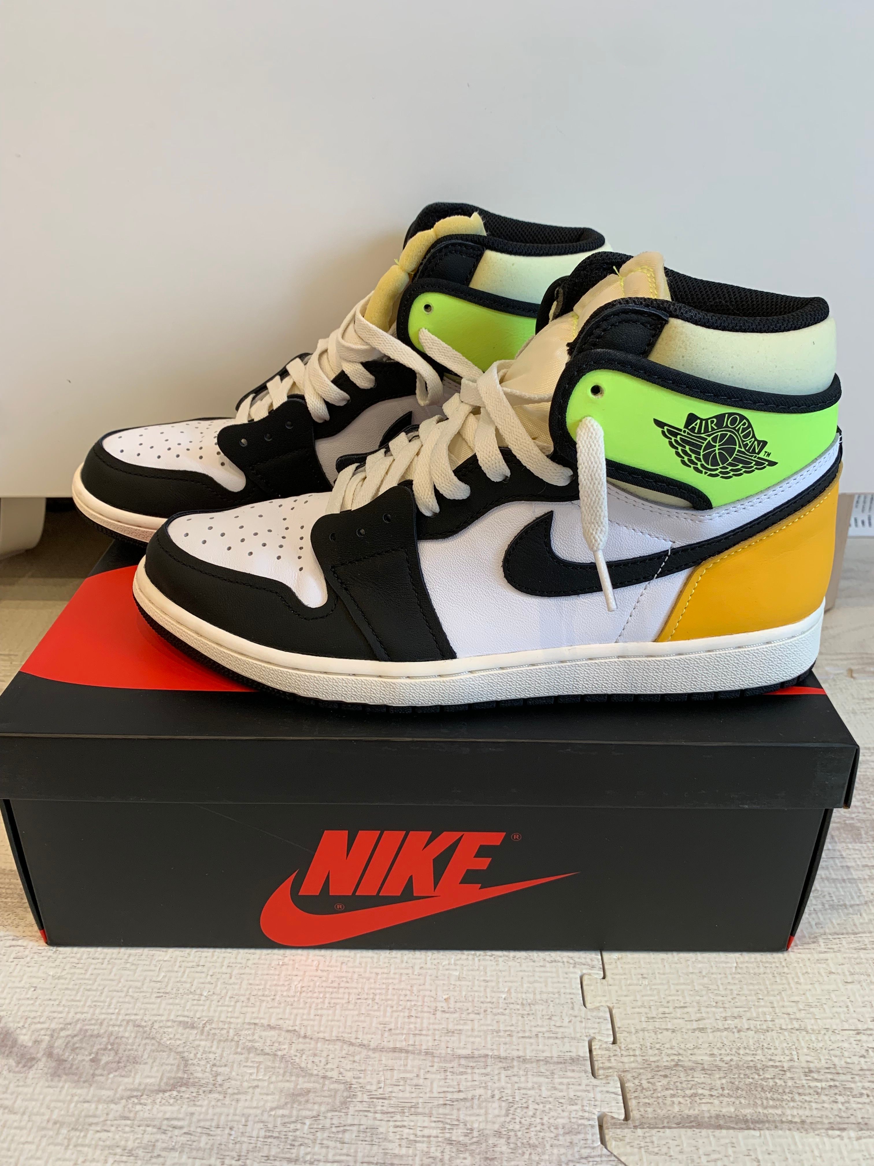Nike Air Jordan 1 High OG "Volt Gold"