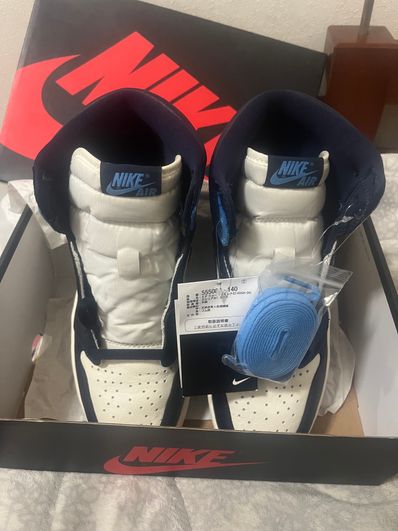 Nike Air Jordan 1 Retro High OG "Obsidian/University Blue"