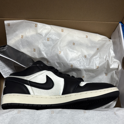Nike Women's Air Jordan 1 Low SE "Vintage Panda"
