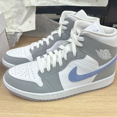 Nike Women's Air Jordan 1 Mid "Wolf Grey"