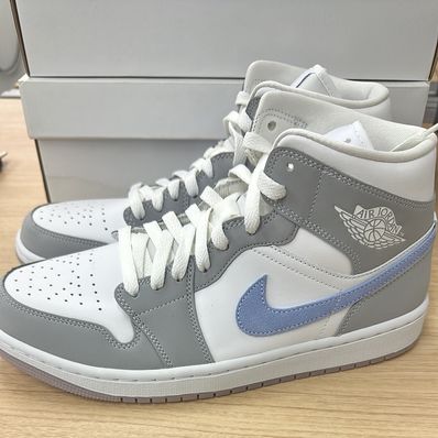 Nike Women's Air Jordan 1 Mid "Wolf Grey"