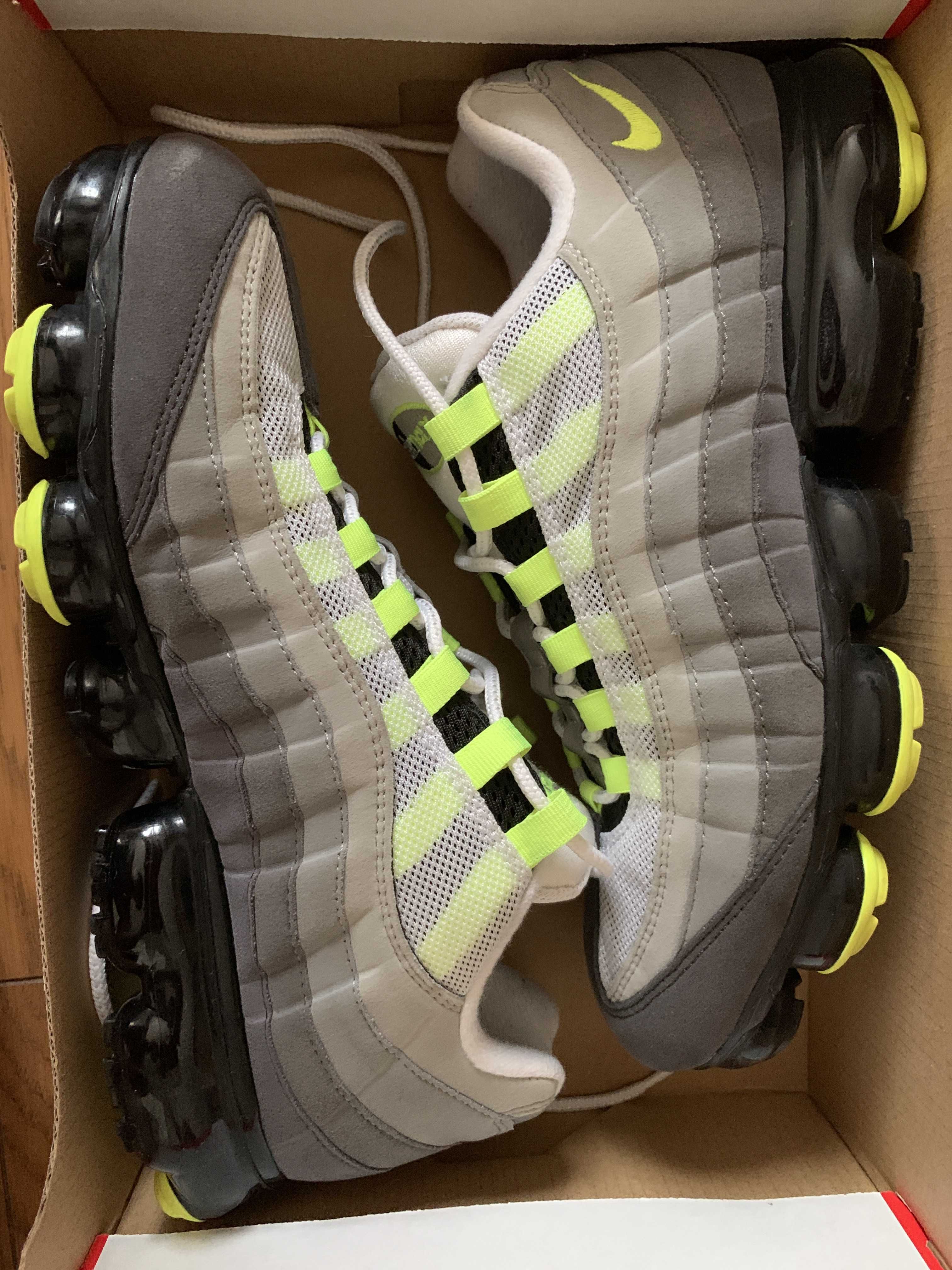 Nike Air Vapormax 95 "Neon"