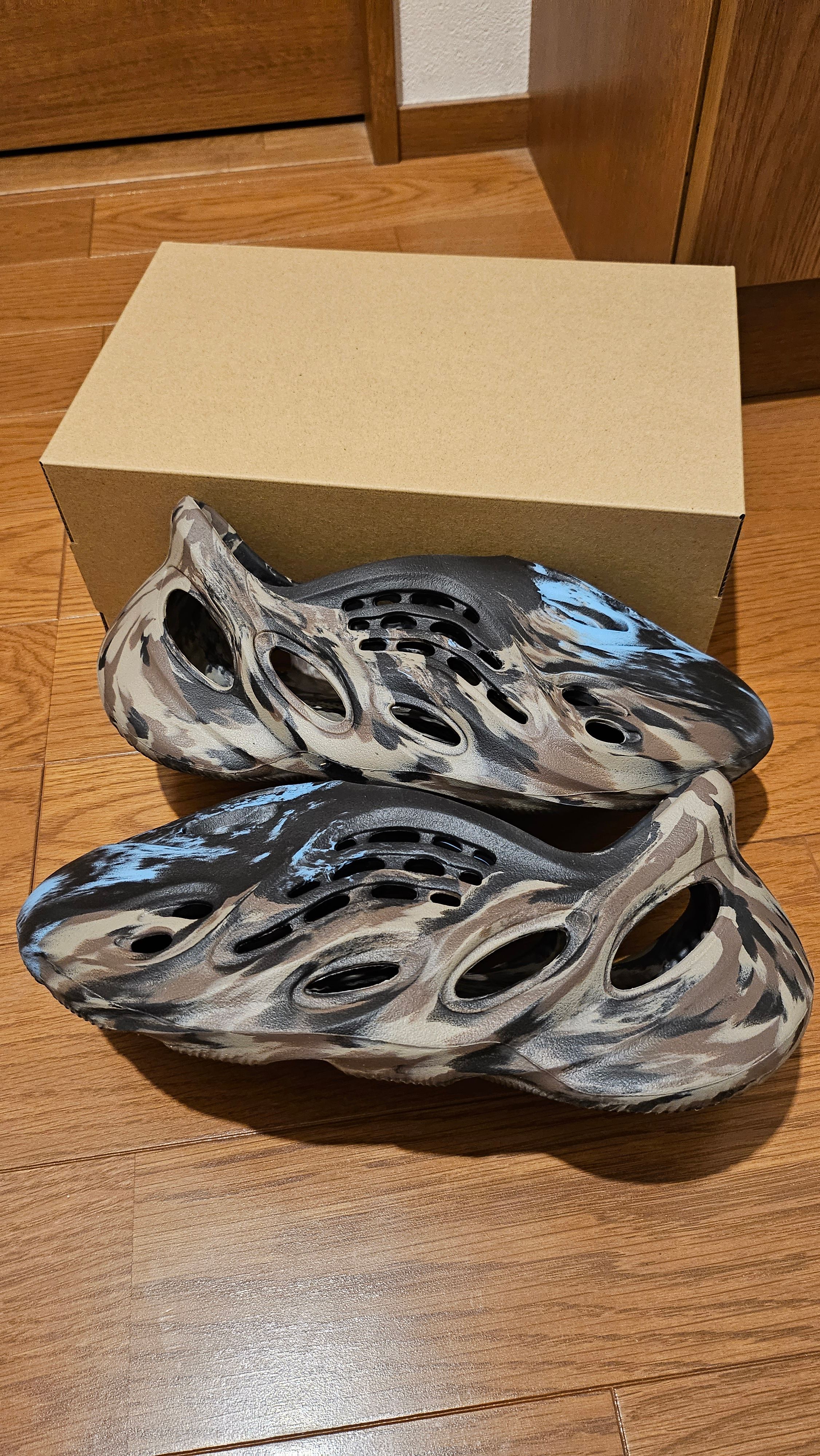 adidas YEEZY Foam Runner "MX Cinder"