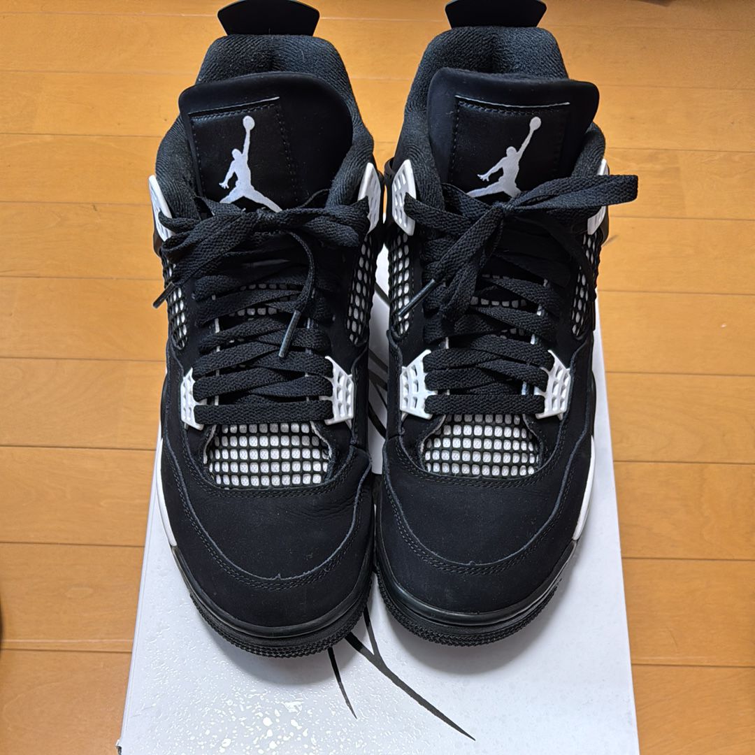 Nike Air Jordan 4 Retro "White Thunder"