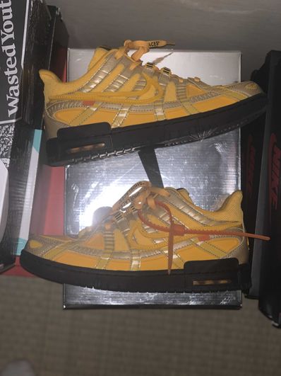 Off-White × Nike Air Rubber Dunk "University Gold"