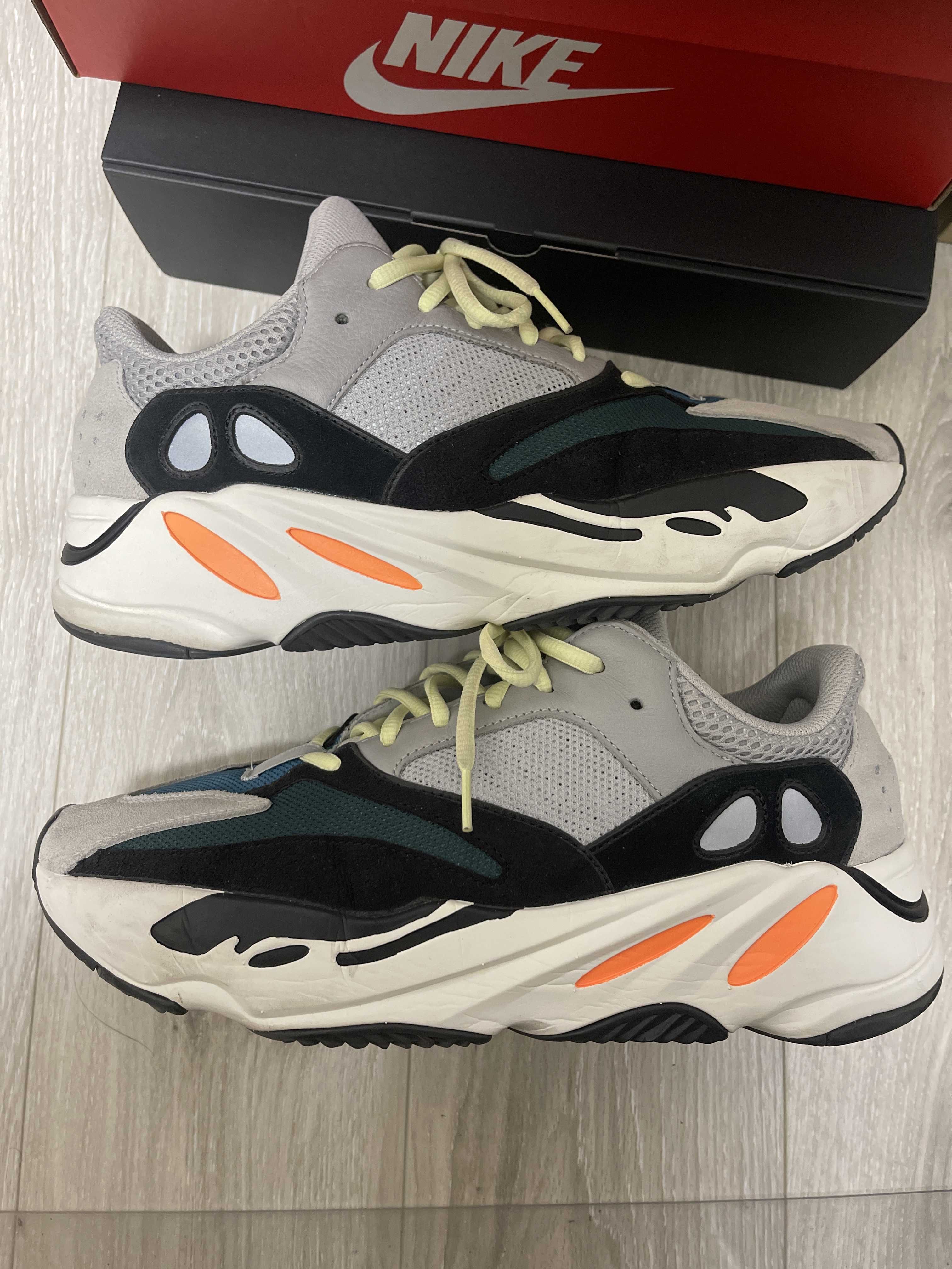 adidas YEEZY Boost 700 "Wave Runner"
