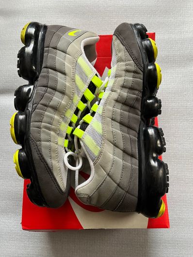 Nike Air Vapormax 95 "Neon"