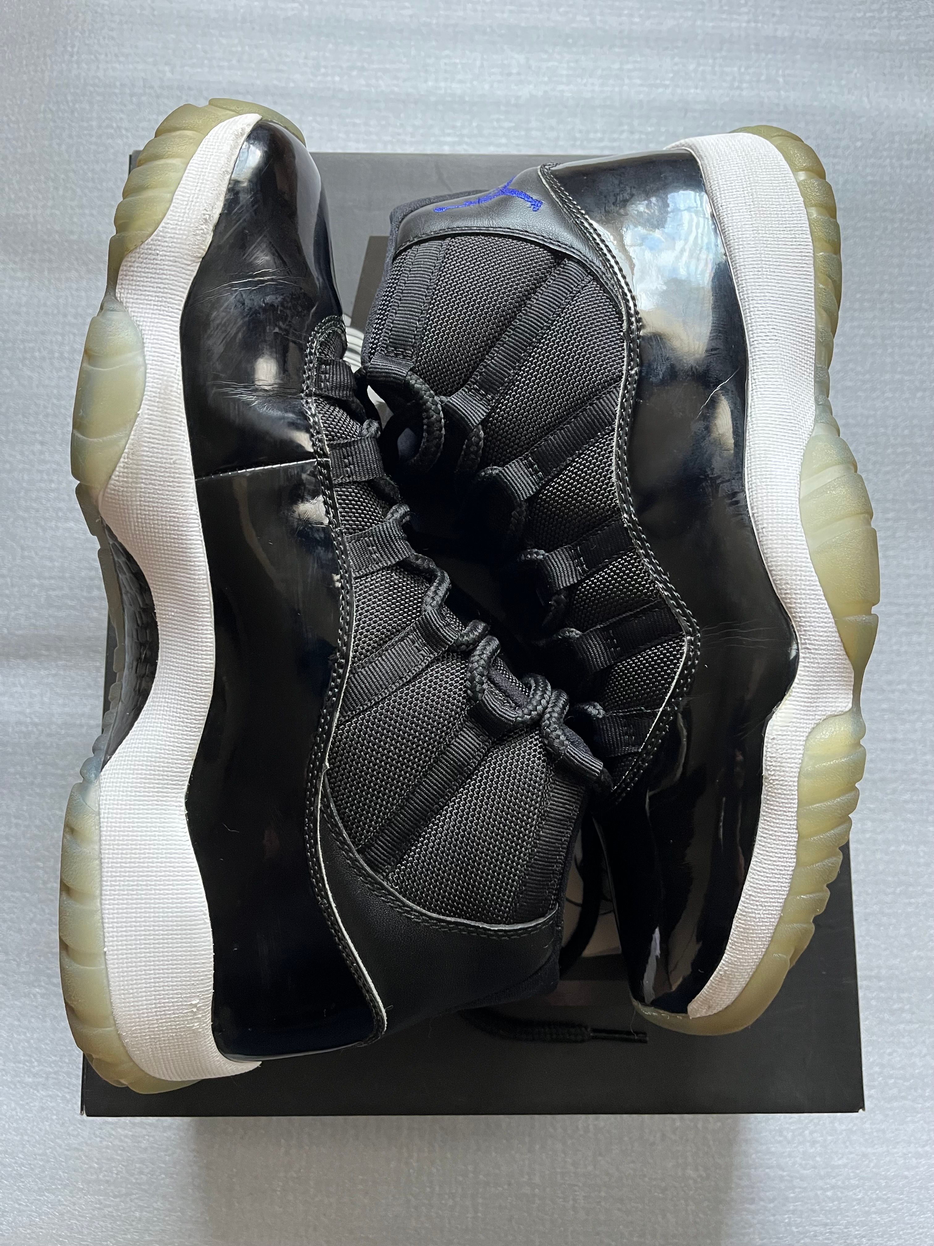 Nike Air Jordan 11 Retro "Space Jam" (2016)