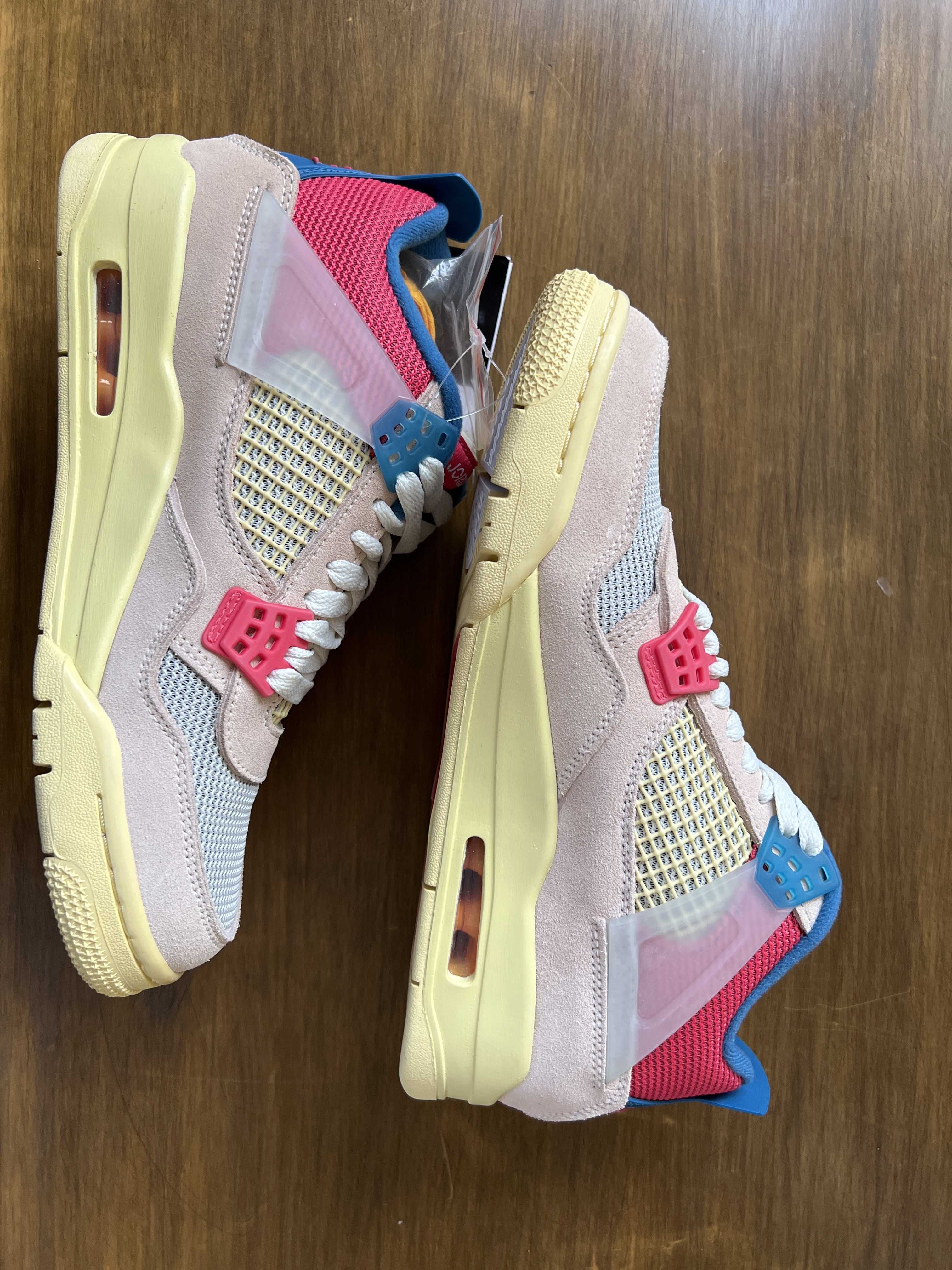 UNION × Nike Air Jordan 4 SP "Guava Ice/Light Fusion Red"