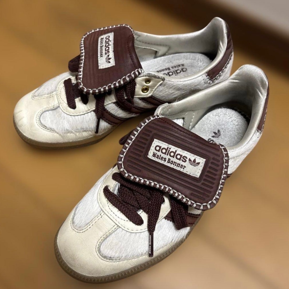 ウェールズ・ボナー × アディダス サンバ ポニー トーナル ロー "クリームホワイト/ミステリーブラウン"