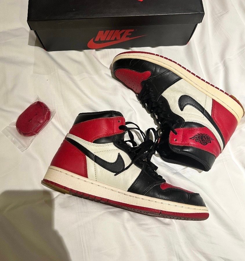 Nike Air Jordan 1 Retro High OG "Bred Toe"