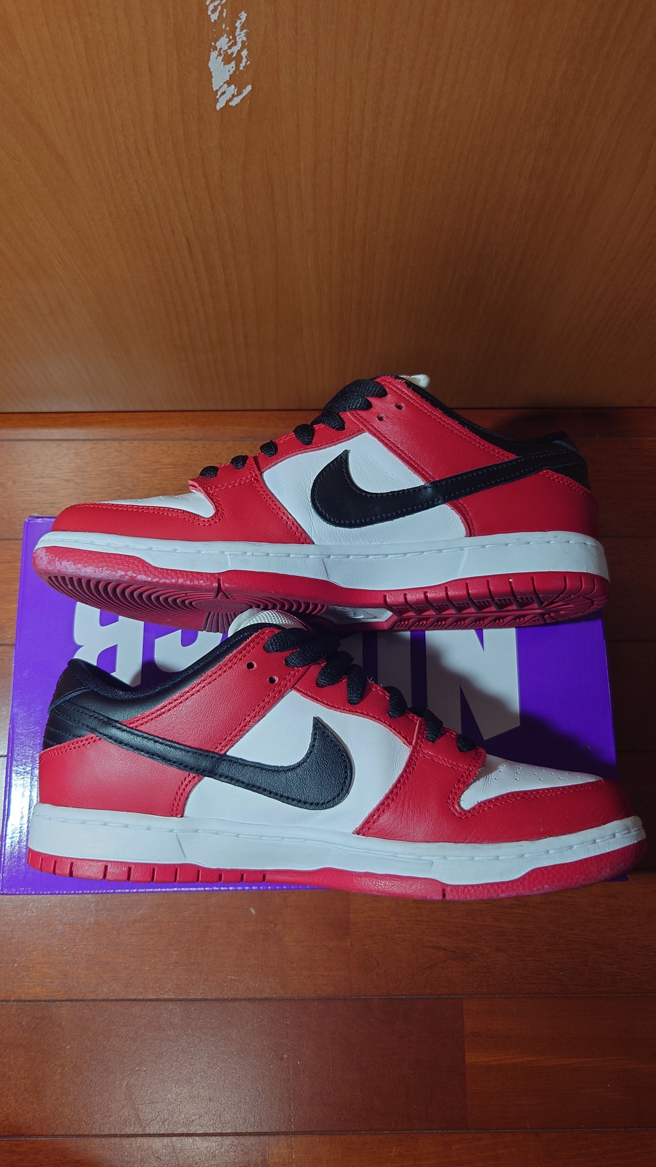 Nike SB Dunk Low Pro "J-Pack Chicago/Varsity Red and White"